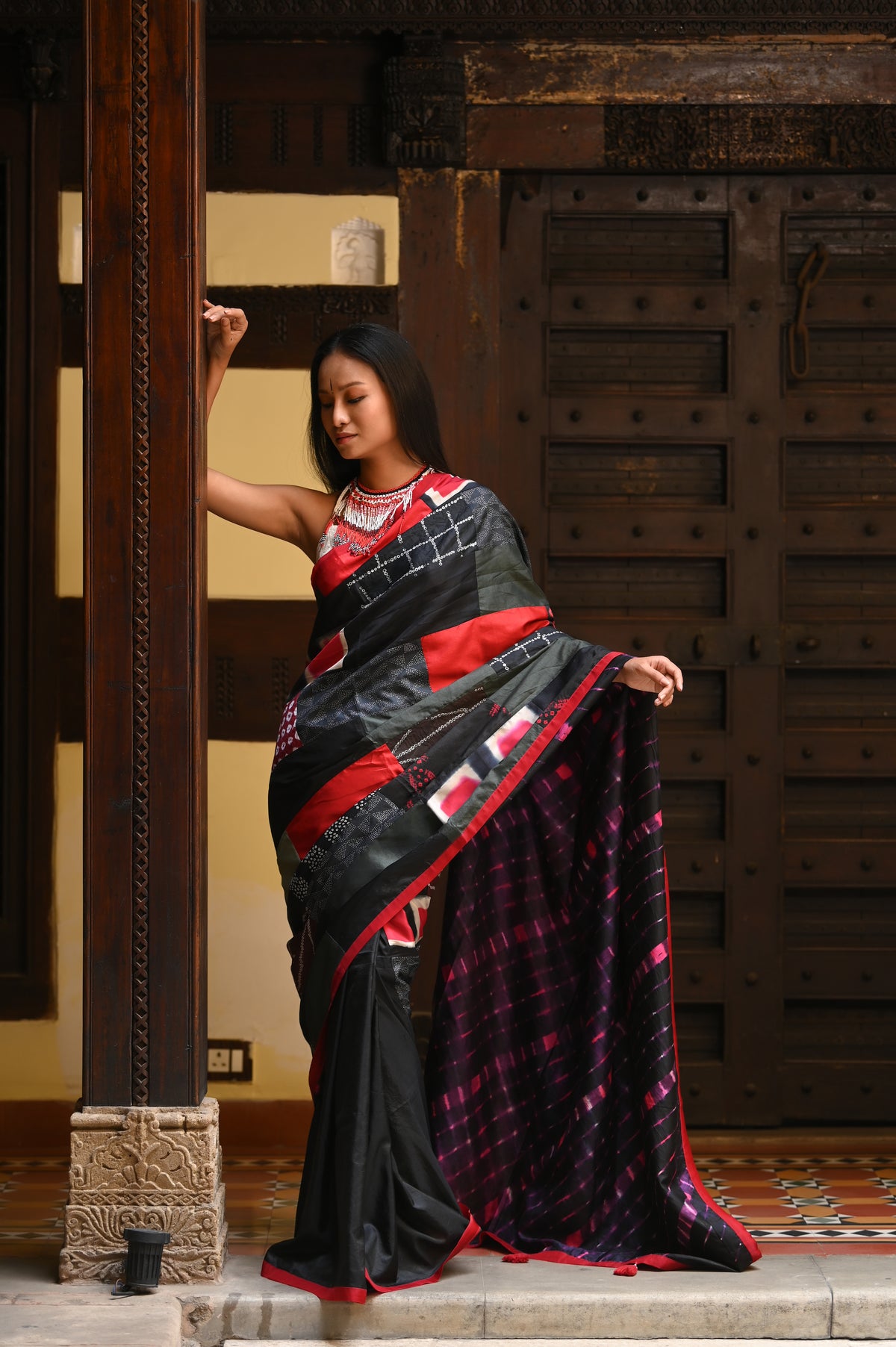 BAARADOZI PATCHWORK REVERSIBLE SILK SAREE RED-BLACK