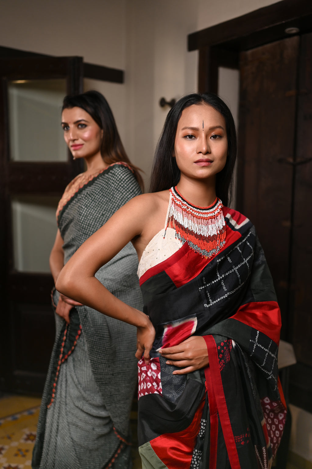 RED-BLACK BAARADOZI PATCHWORK REVERSIBLE SILK SAREE