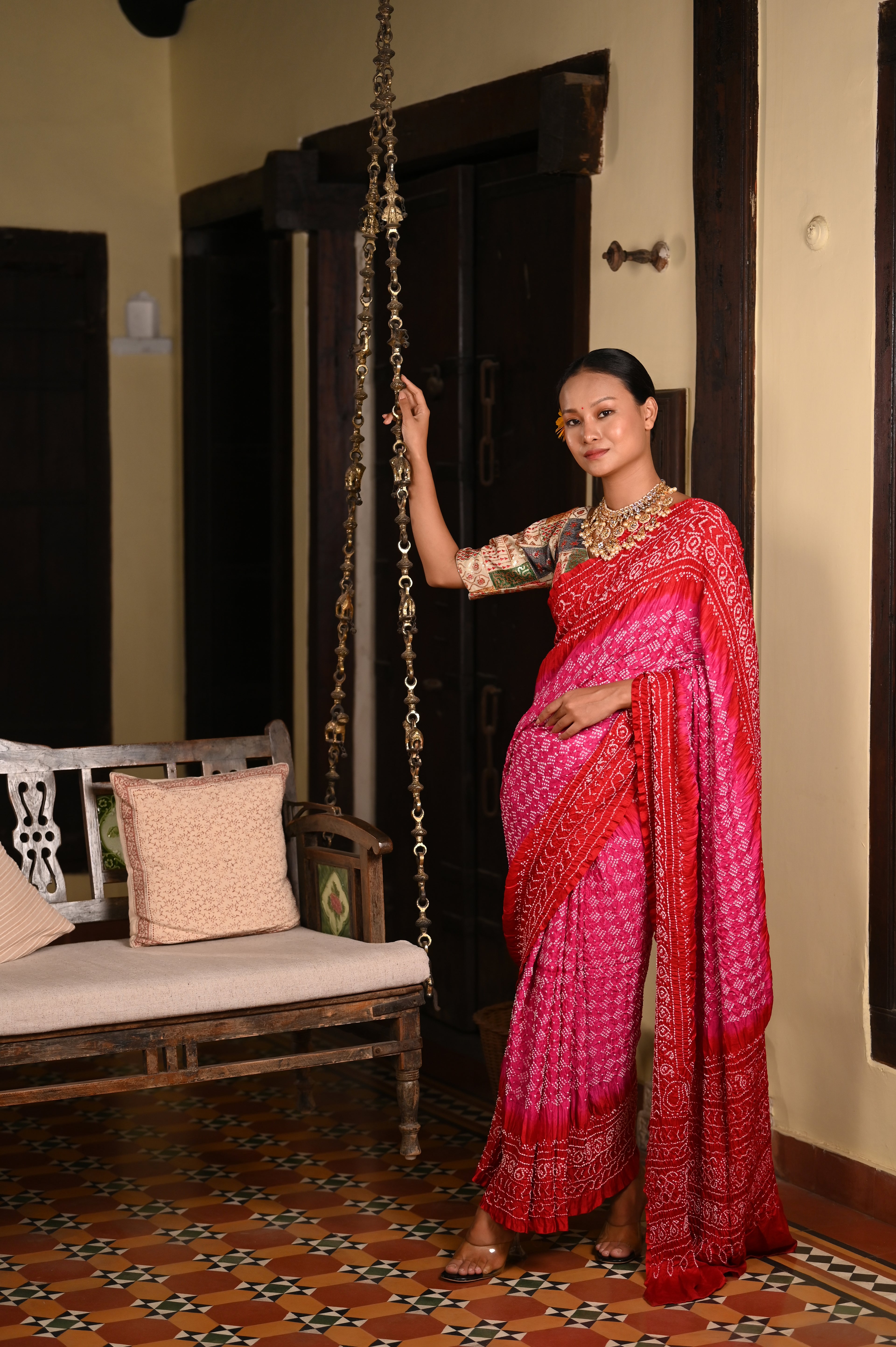 PINK-RED CLASSIC TRADITIONAL BANDHANI SILK SAREE