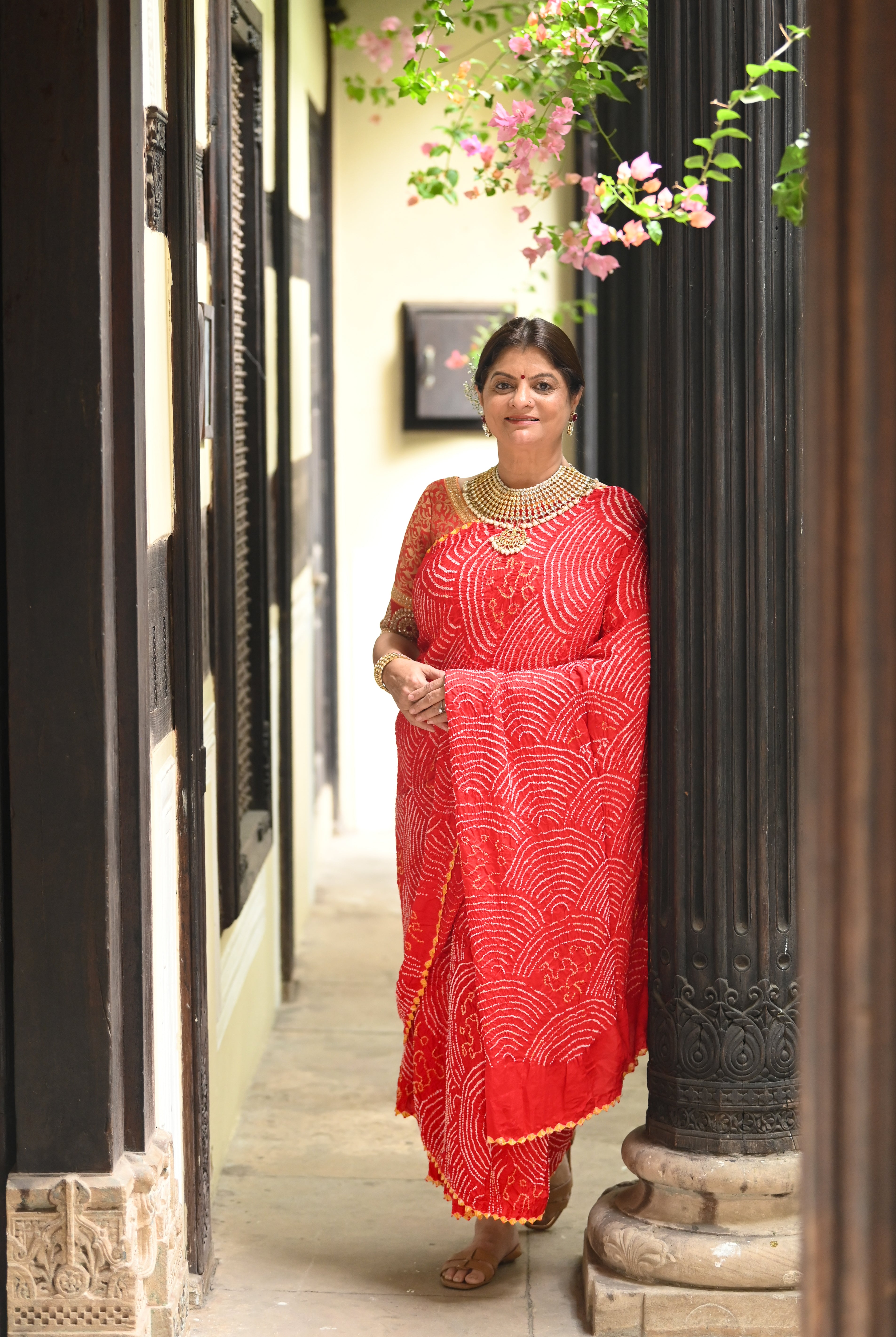 RED SCALLOP BANDHANI SILK SAREE