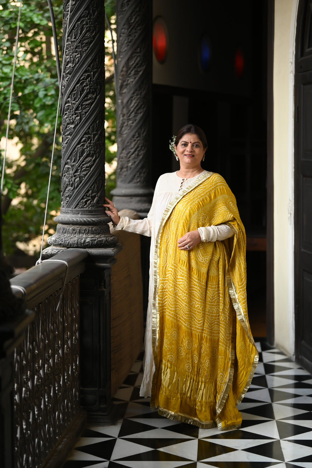 YELLOW CLASSIC TRADITIONAL BANDHANI SILK DUPATTA WITH LAMPI AND KIRAN BORDER