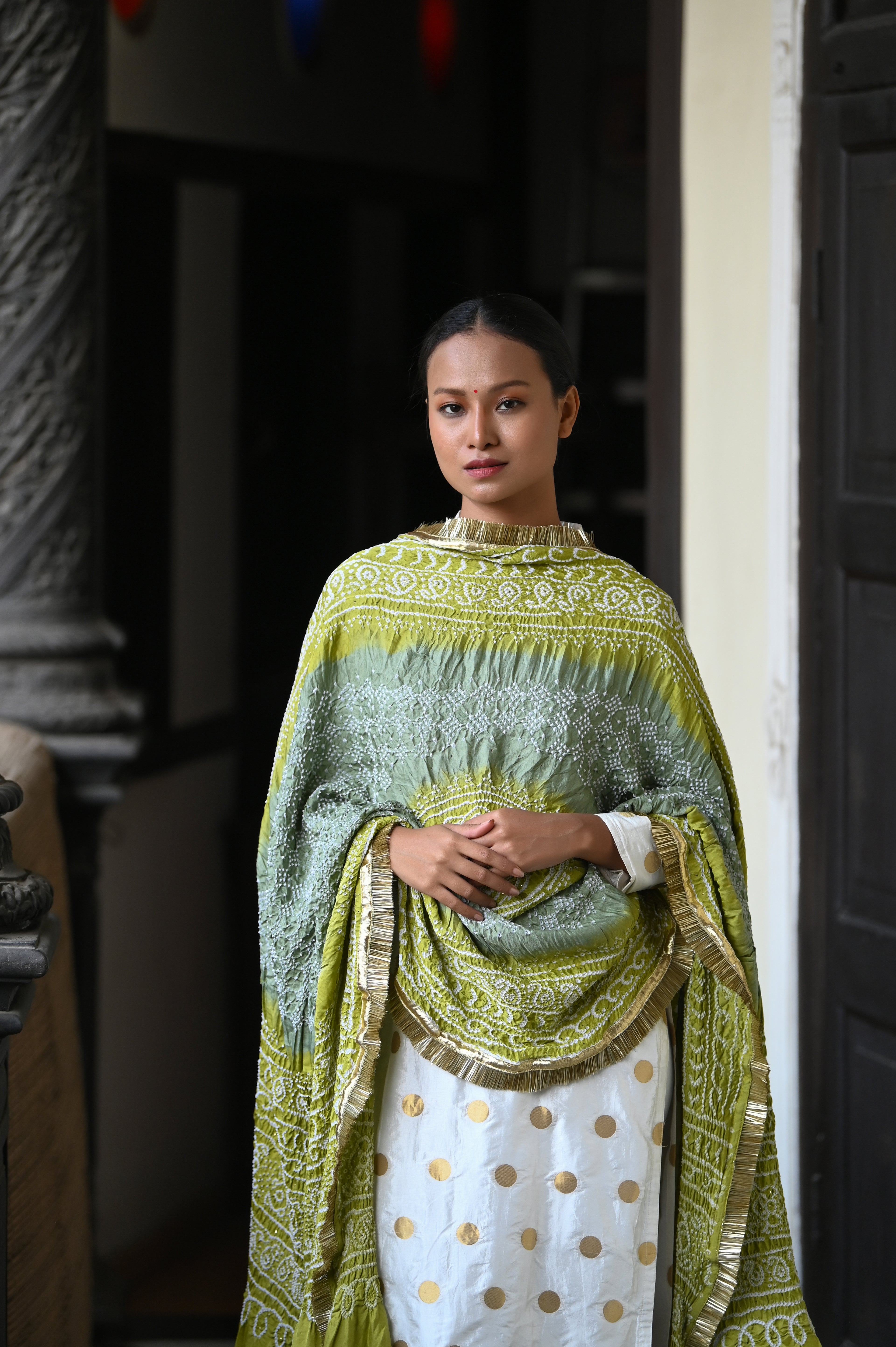 GREY-GREEN CLASSIC TRADITIONAL BANDHANI SILK DUPATTA WITH MUKAISH WORK AND KIRAN BORDER