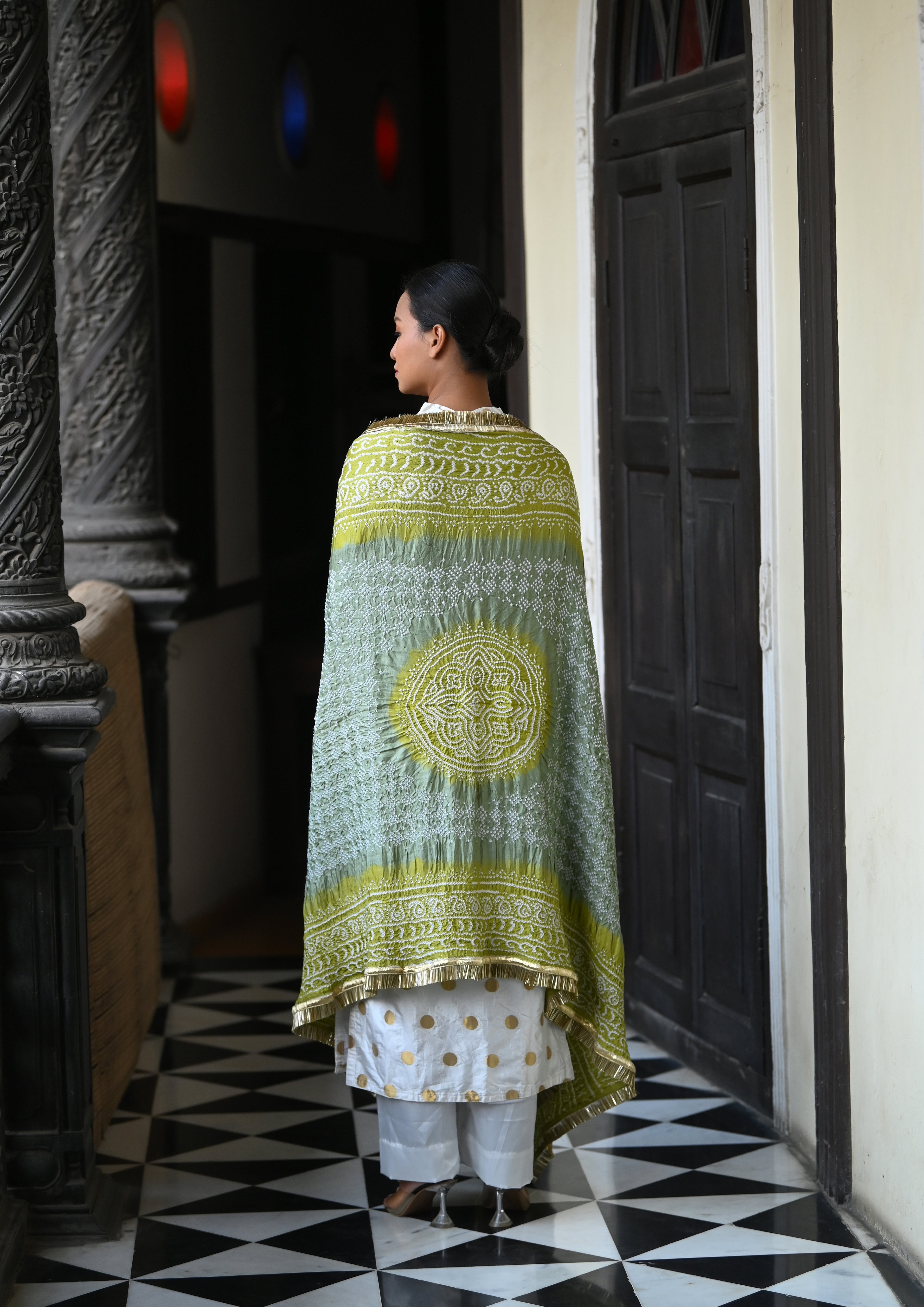 GREY-GREEN CLASSIC TRADITIONAL BANDHANI SILK DUPATTA WITH MUKAISH WORK AND KIRAN BORDER