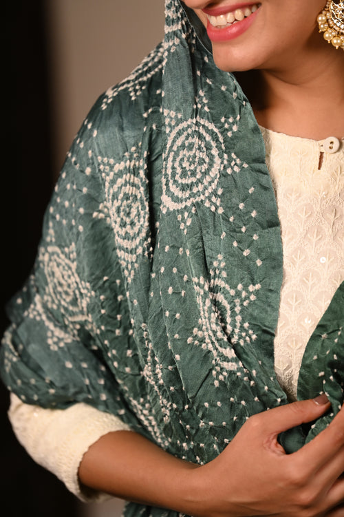 GREEN LADDU CLASSIC TRADITIONAL BANDHANI SILK DUPATTA WITH BORDER AND TASSELS