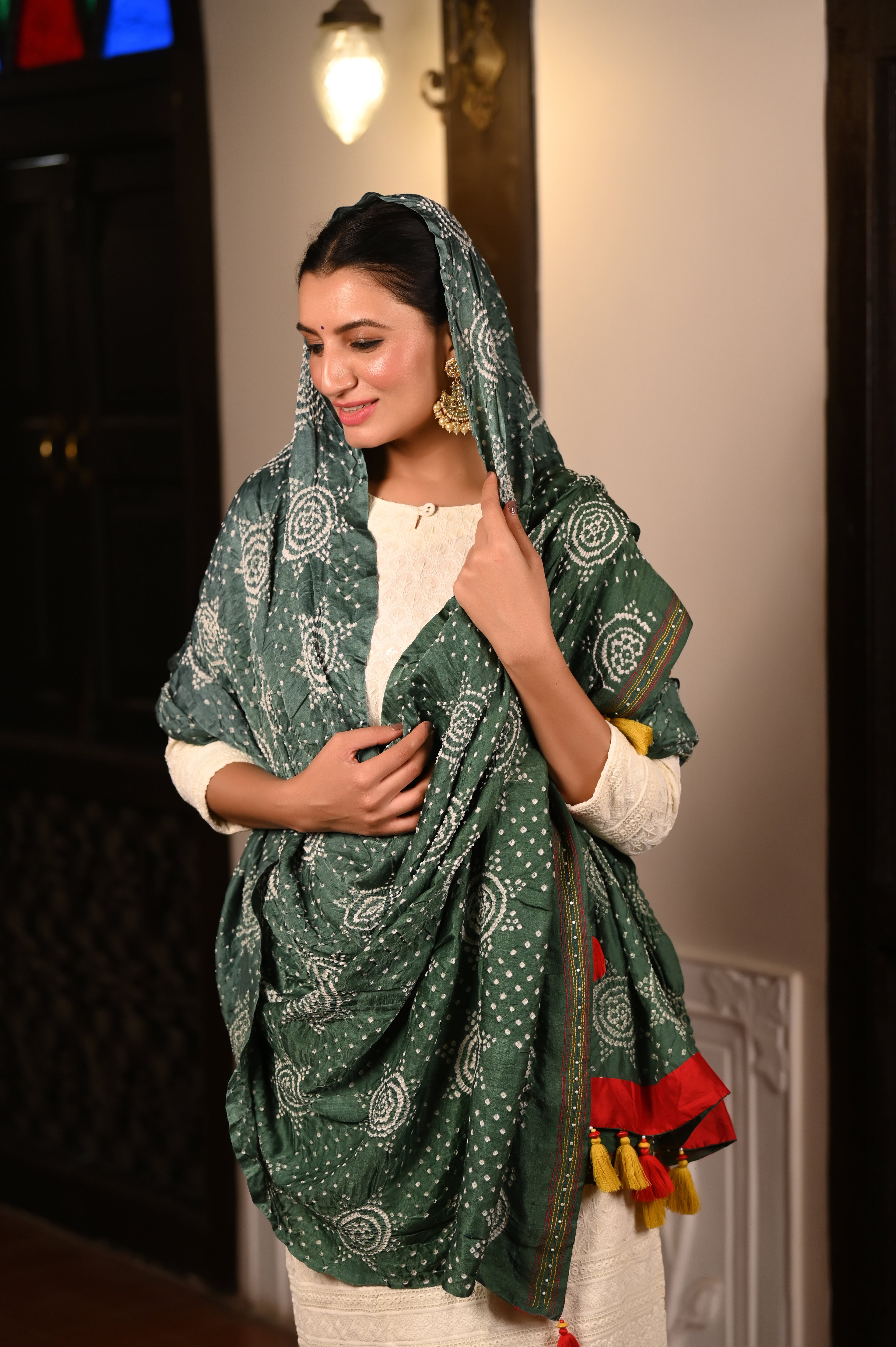 GREEN LADDU CLASSIC TRADITIONAL BANDHANI SILK DUPATTA WITH BORDER AND TASSELS