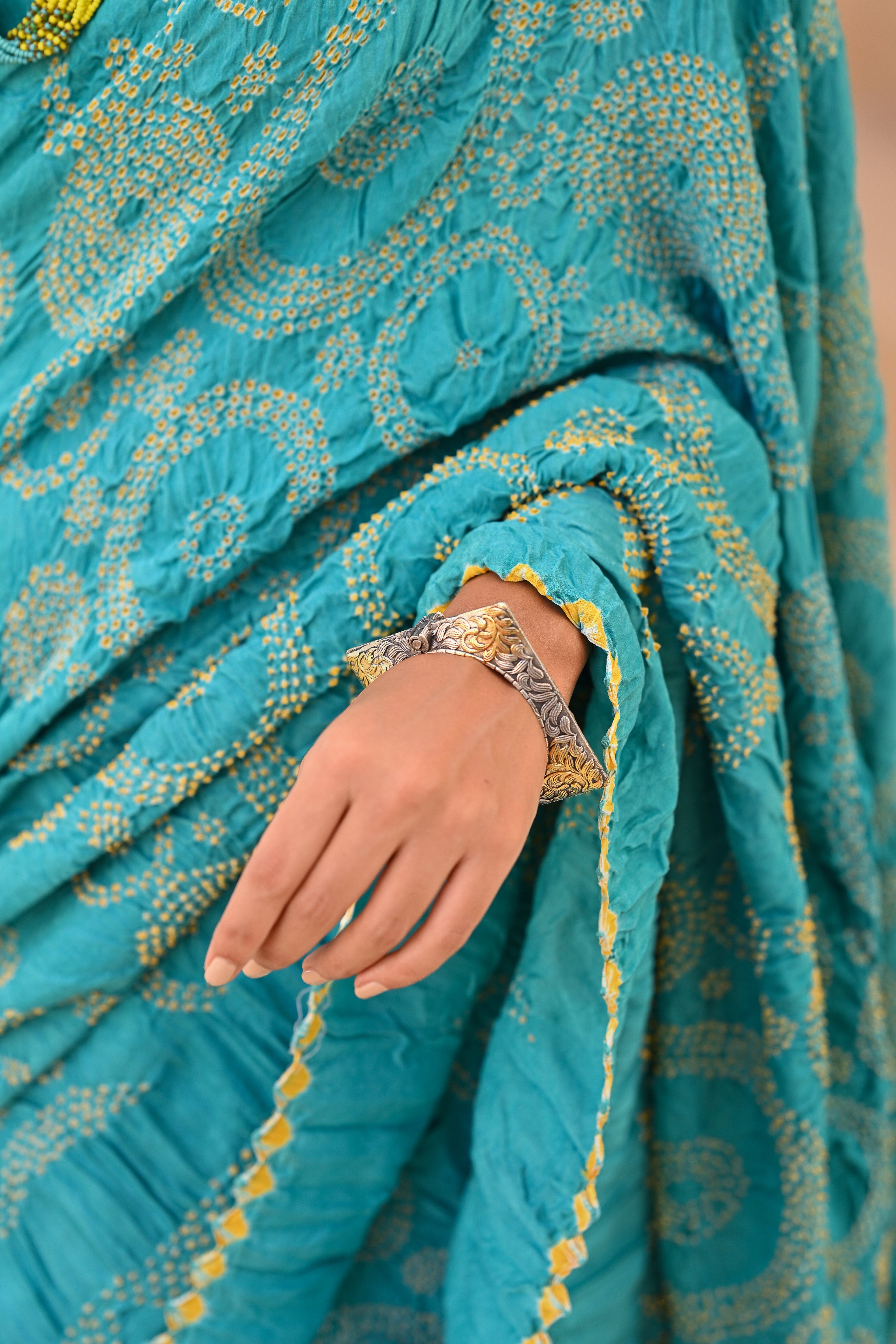 LIGHT BLUE CIRCLE OF THE LIFE BANDHANI SAREE