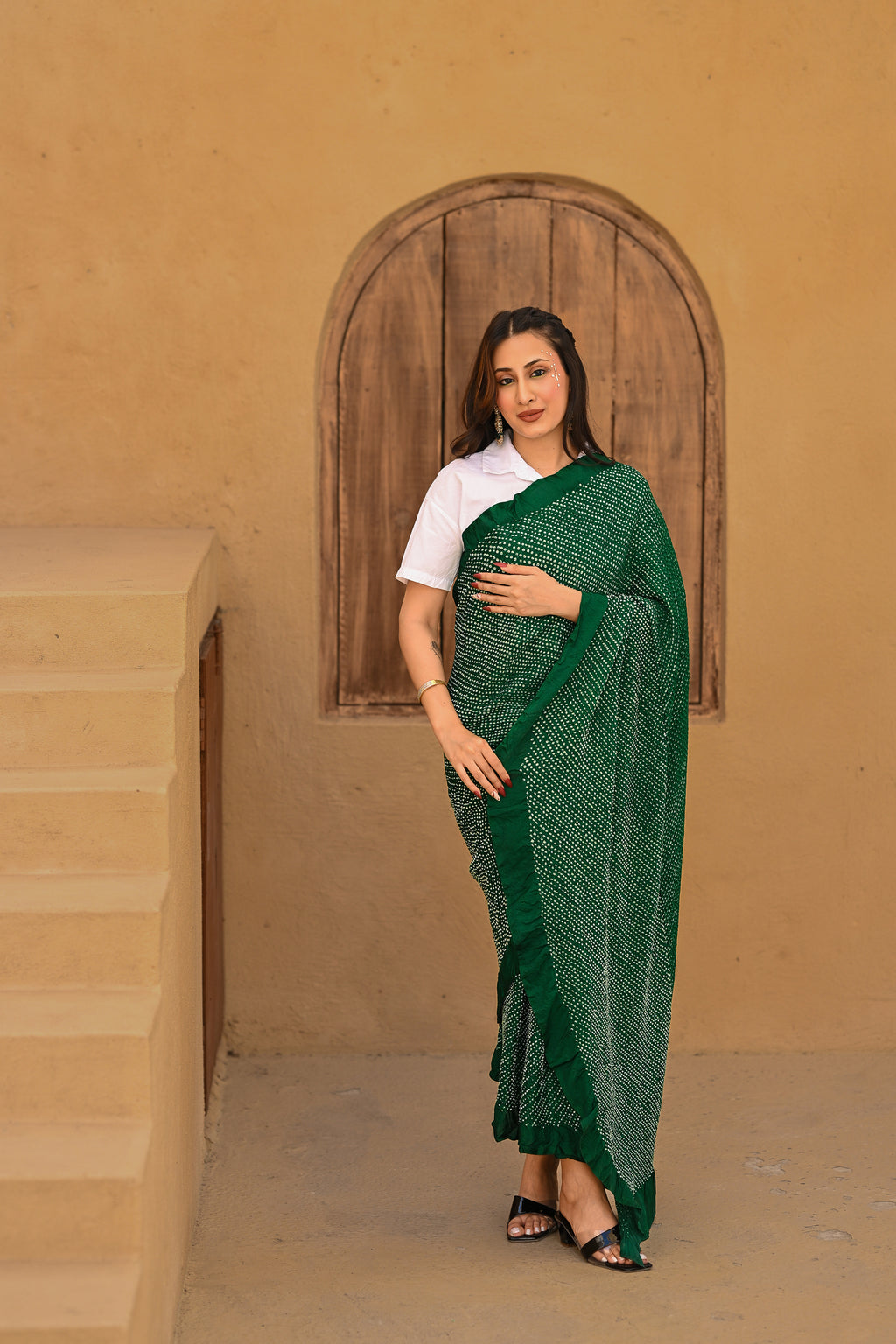 GREEN ETERNAL DOT SILK BANDHANI SAREE