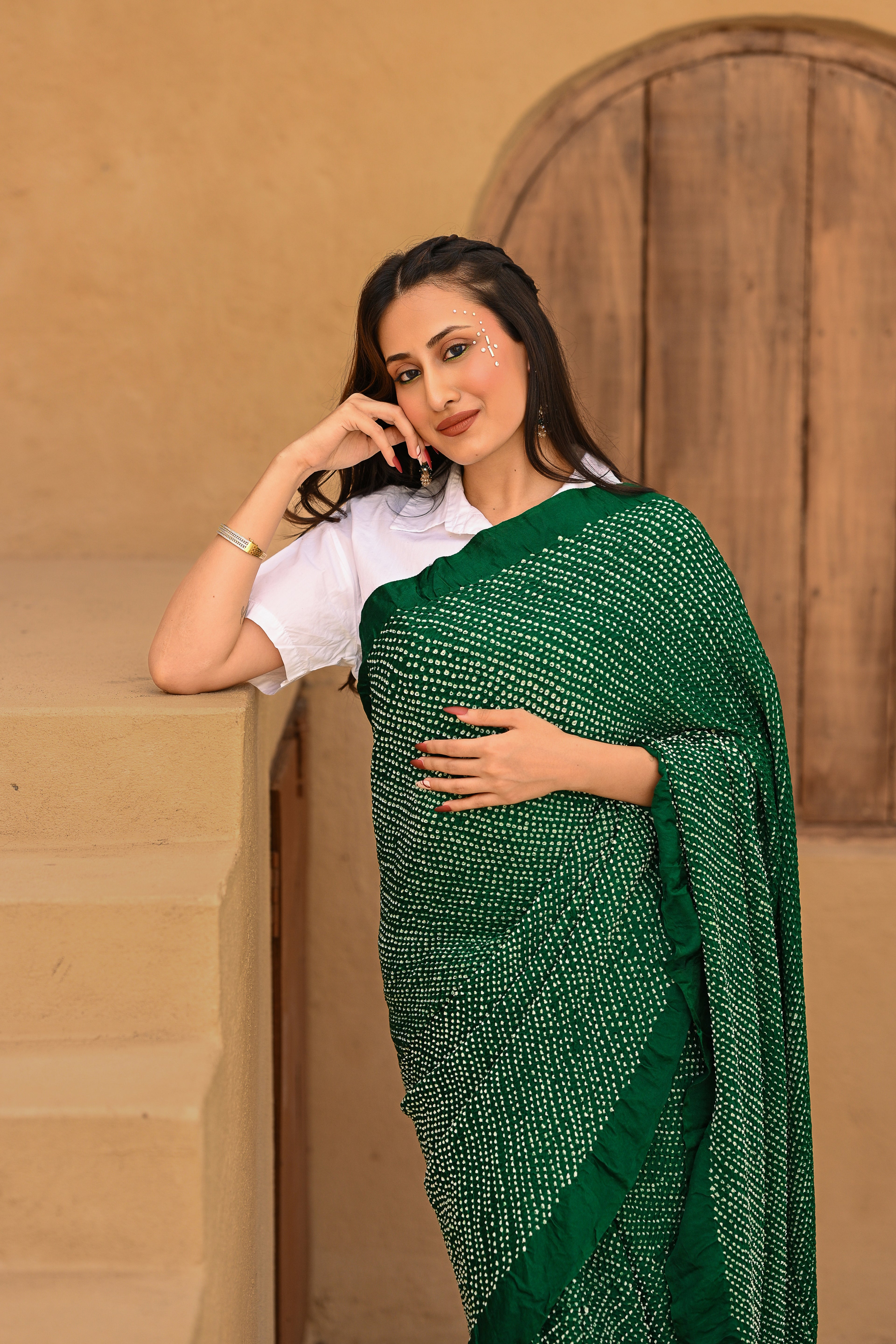 GREEN ETERNAL DOT SILK BANDHANI SAREE