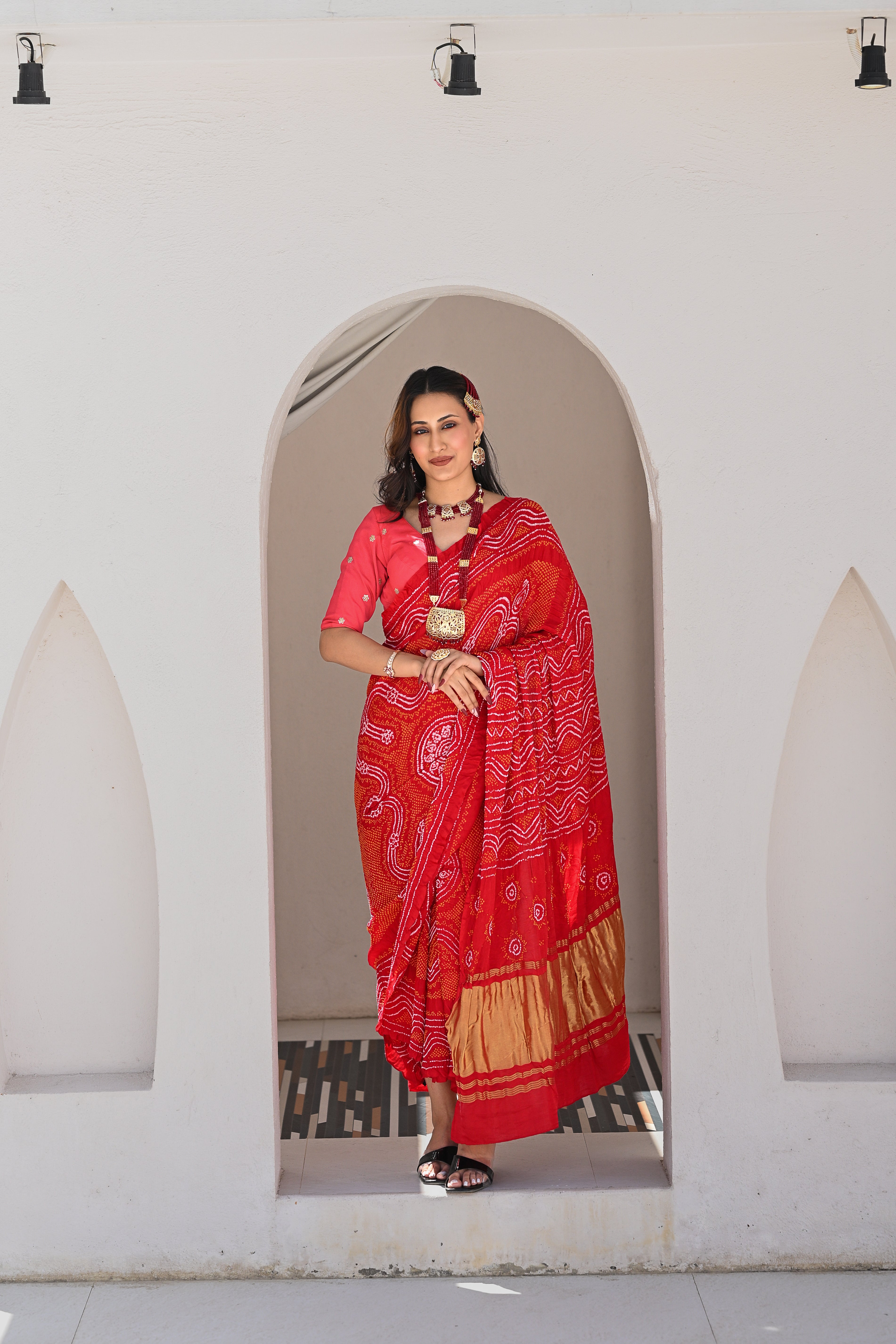 RED CLASSIC TRADITIONAL SILK BANDHANI SAREE