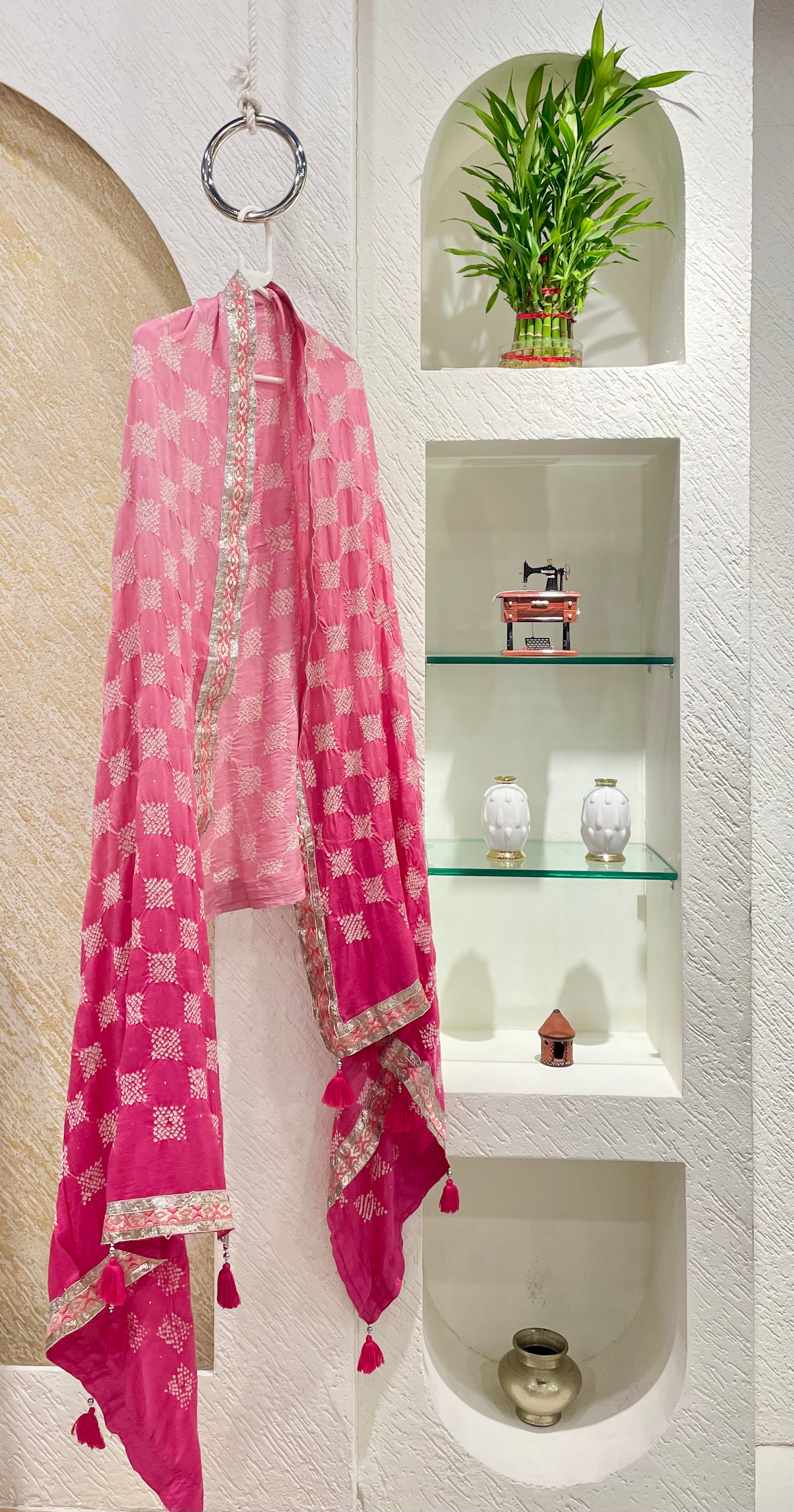 PINK SQUARE GEOMETRIC BANDHANI SILK DUPATTA WITH BORDER AND MUKAISH WORK