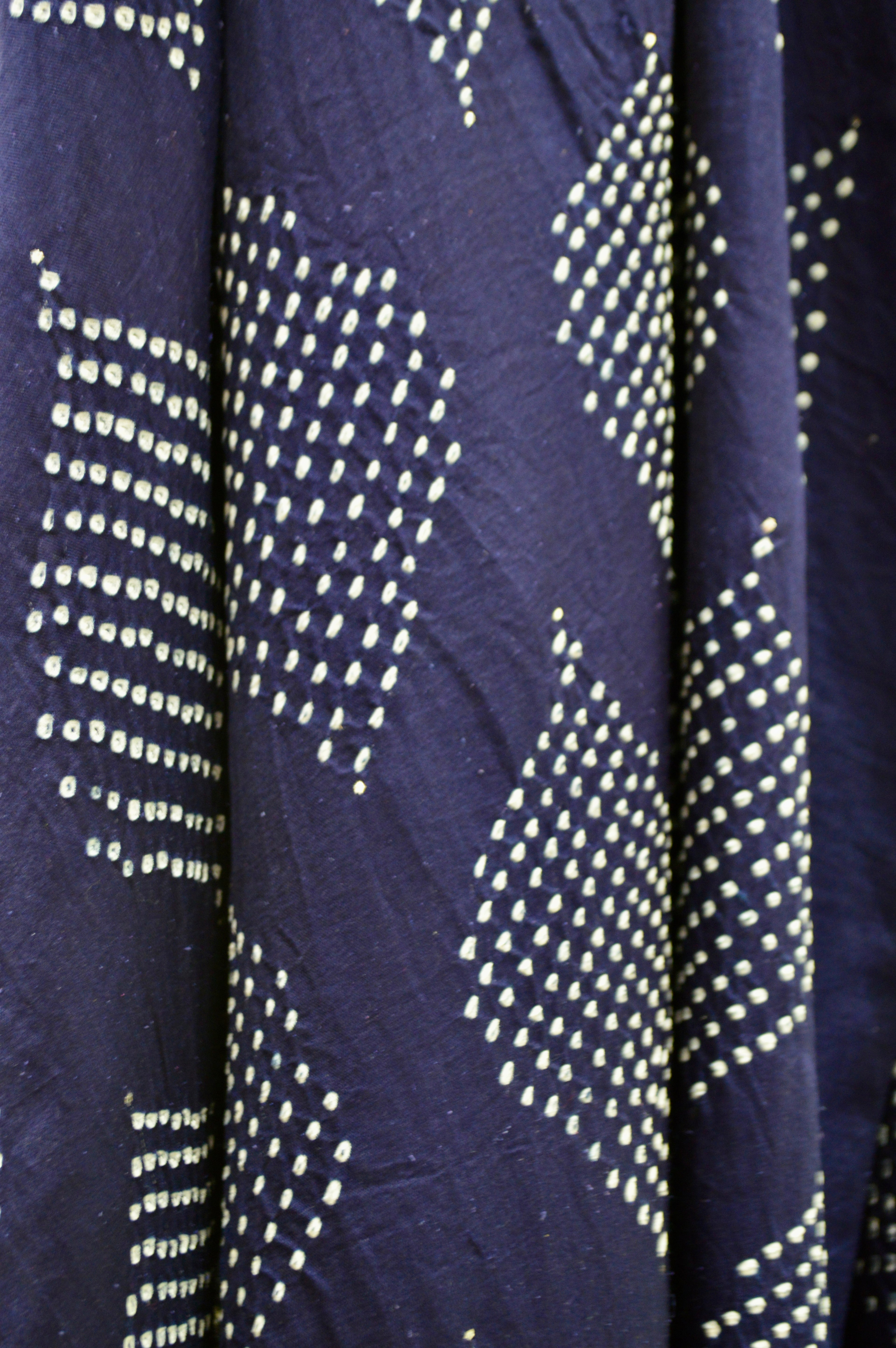 NAVY BLUE GEOMETRIC TEARDROP BANDHANI SILK EMBROIDERED DUPATTA