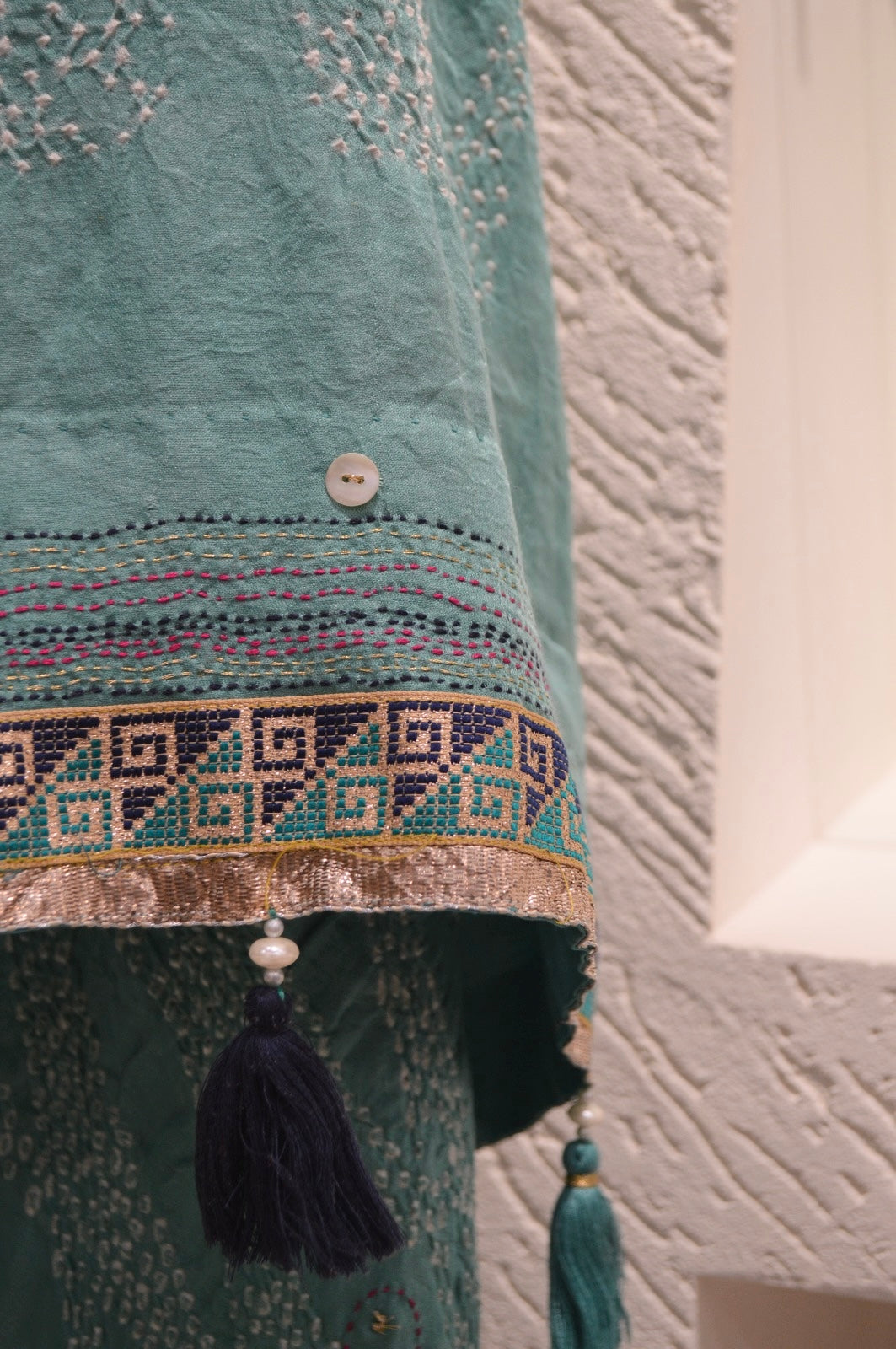 LIGHT BLUE GEOMETERY BANDHANI EMBROIDERED DUPATTA WITH BORDER AND TASSELS