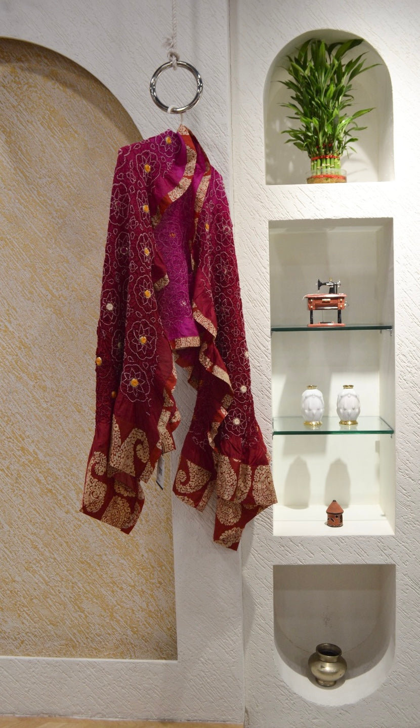 RED-PINK CIRCLE OF THE LIFE EMBROIDERED SILK BANDHANI WITH SILK BORDER