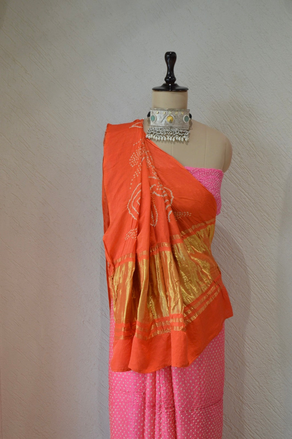 PINK-ORANGE ETERNAL DOT PAISLEY SILK BANDHANI SAREE