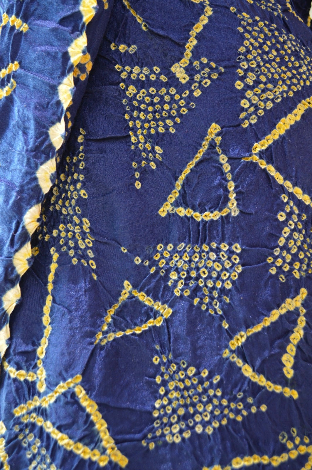 INDIGO BLUE GEOMETRIC SILK BANDHANI SAREE