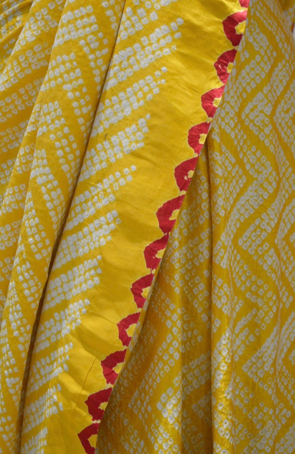 YELLOW O3 CHEVRON SILK BANDHANI SAREE