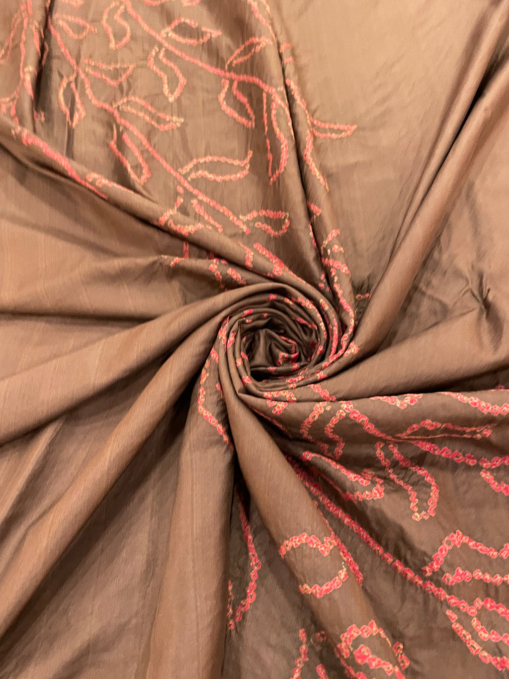 BROWN CENTER PANEL LEAF BANDHANI SILK FABRIC