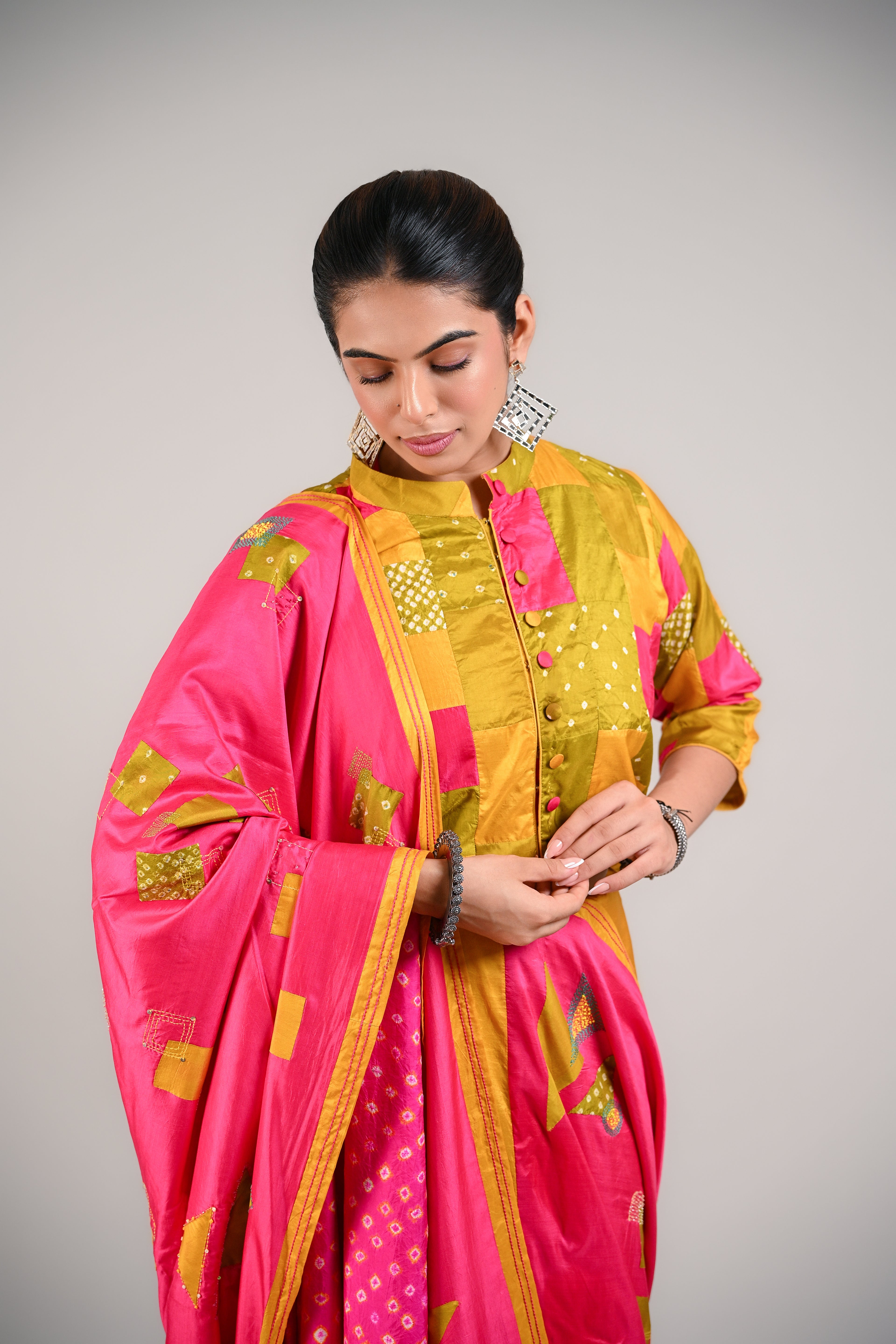 PINK - YELLOW WABI - SABI REVERSIBLE EMBROIDERED SAREE