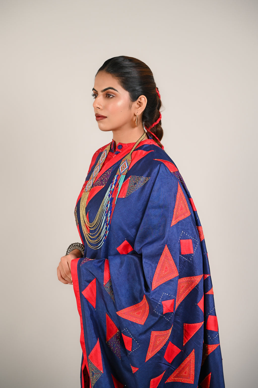 RED-BLUE WABI - SABI REVERSIBLE EMBROIDERED SAREE
