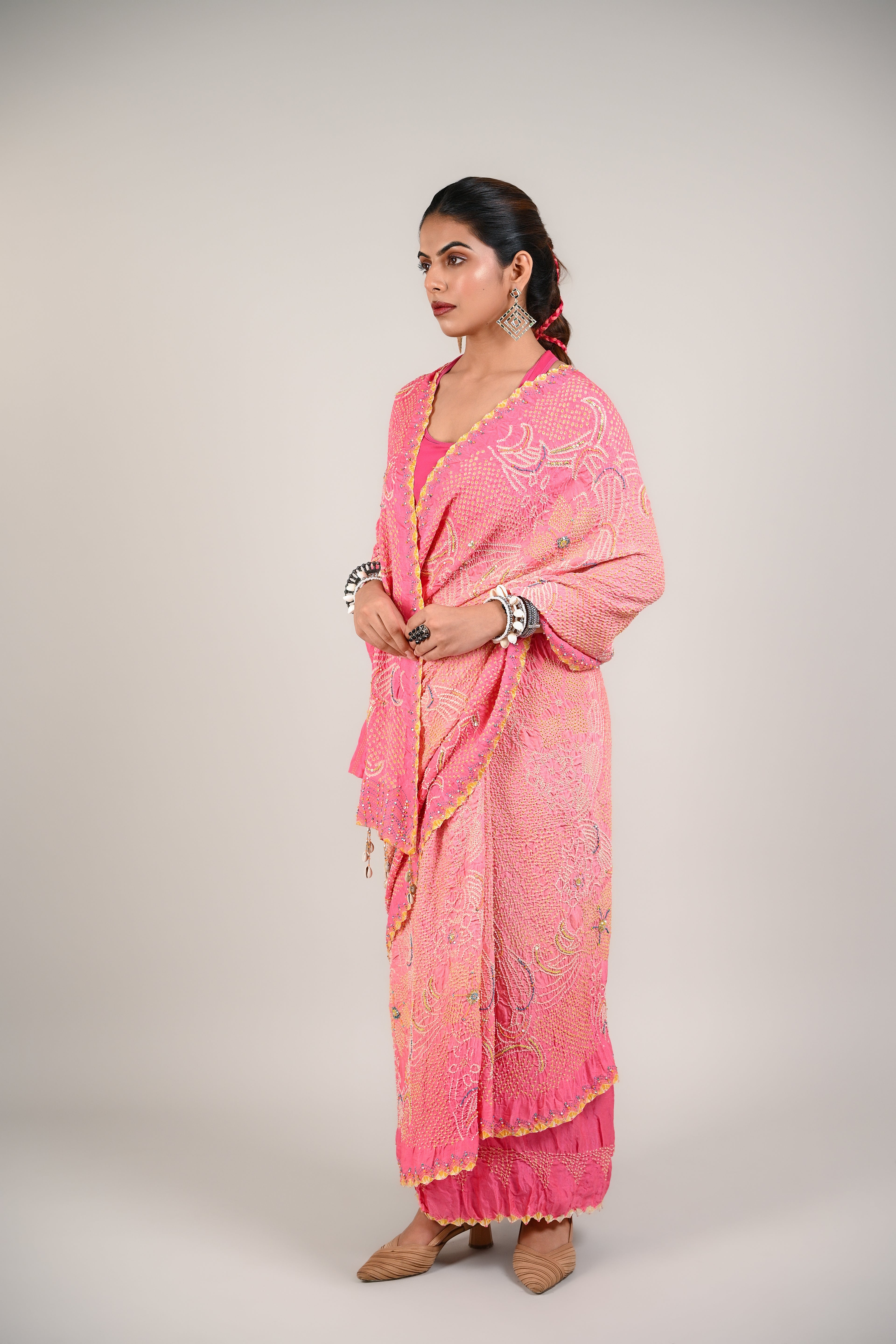 PEACH-PINK FLORAL BANDHANI SILK SAREE WITH EMBROIDERY AND TASSELS