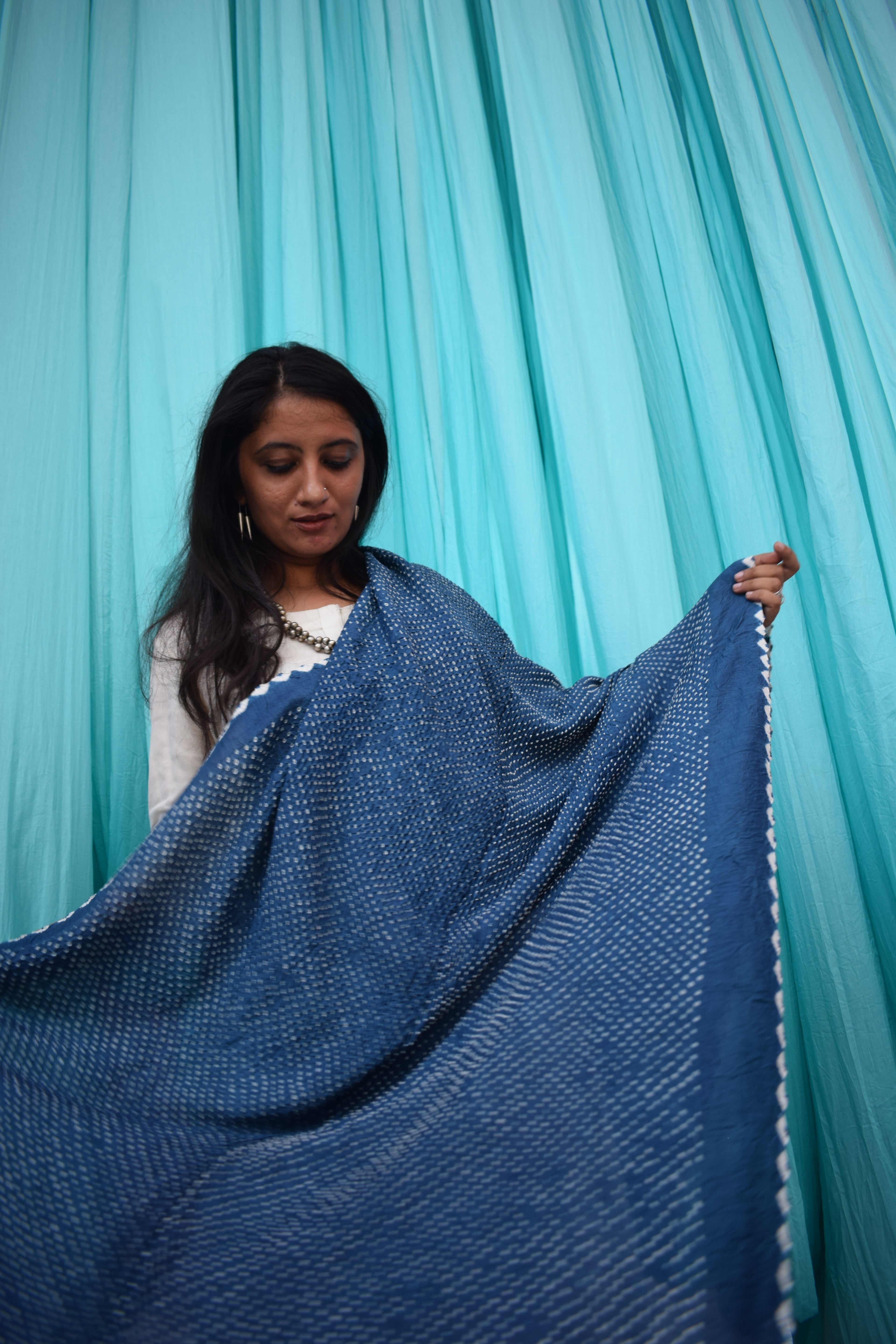 INDIGO BLUE ETERNAL DOTS BANDHANI SILK DUPATTA