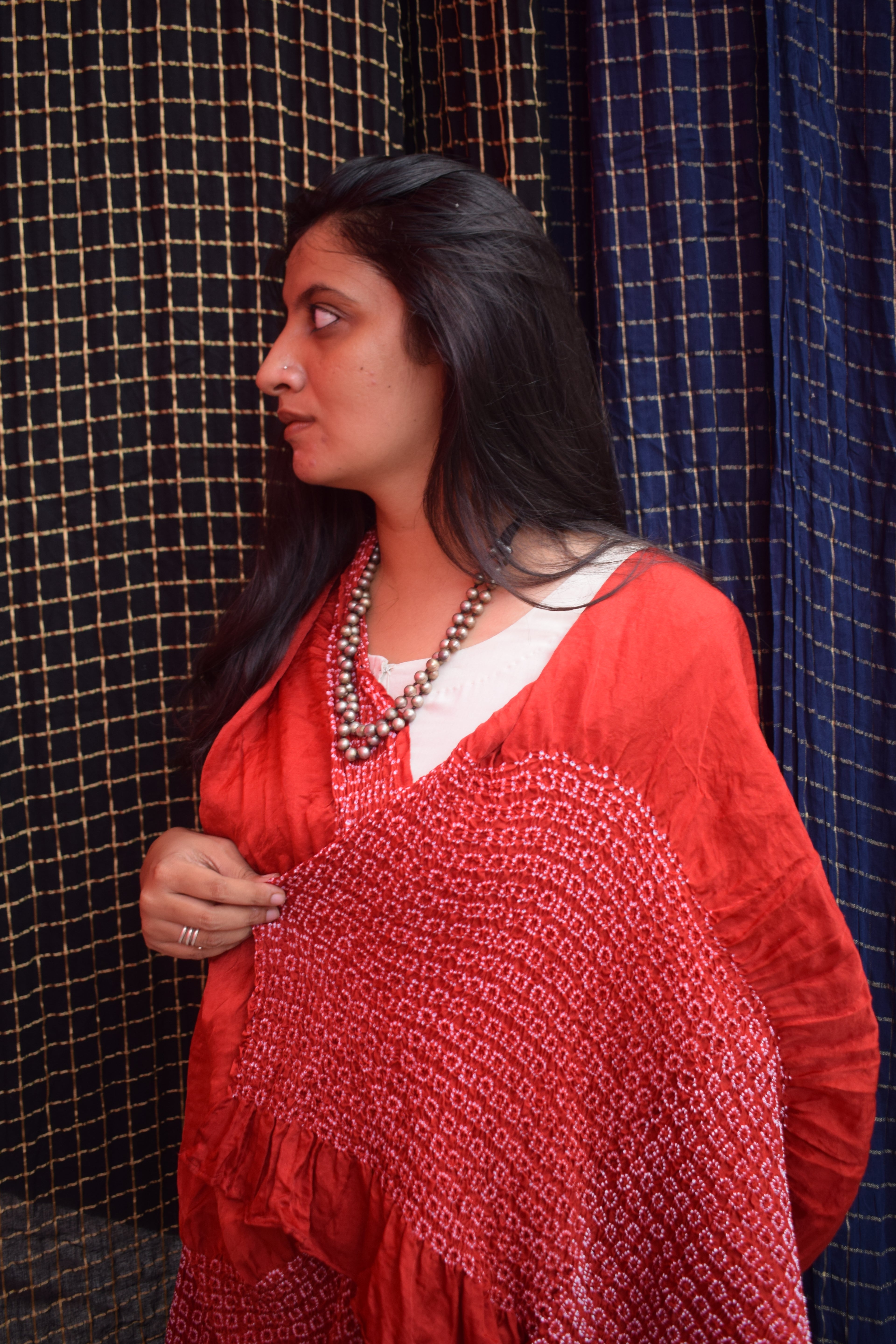 RED LINES AND DOTS BANDHANI SILK DUPATTA