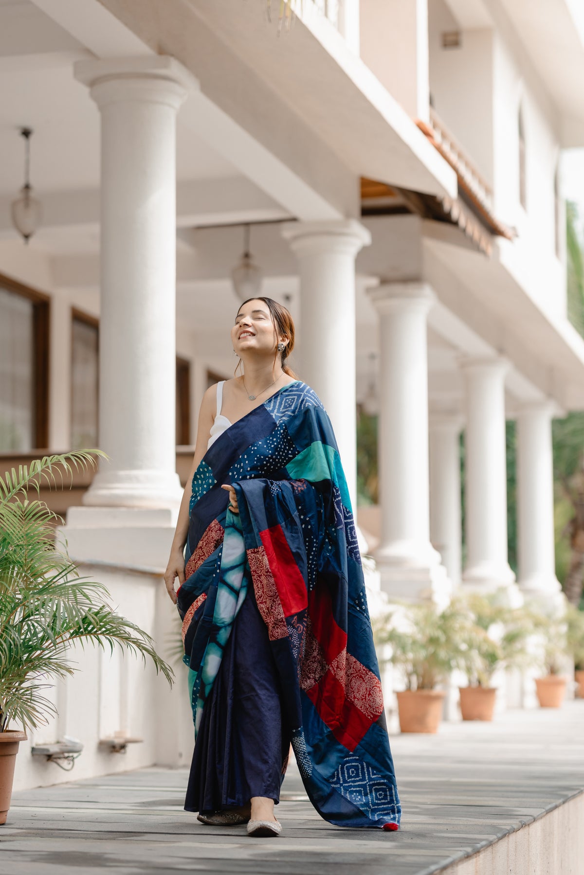 BARAADOZI PATCHWORK REVERSIBLE SILK SAREE BLUE