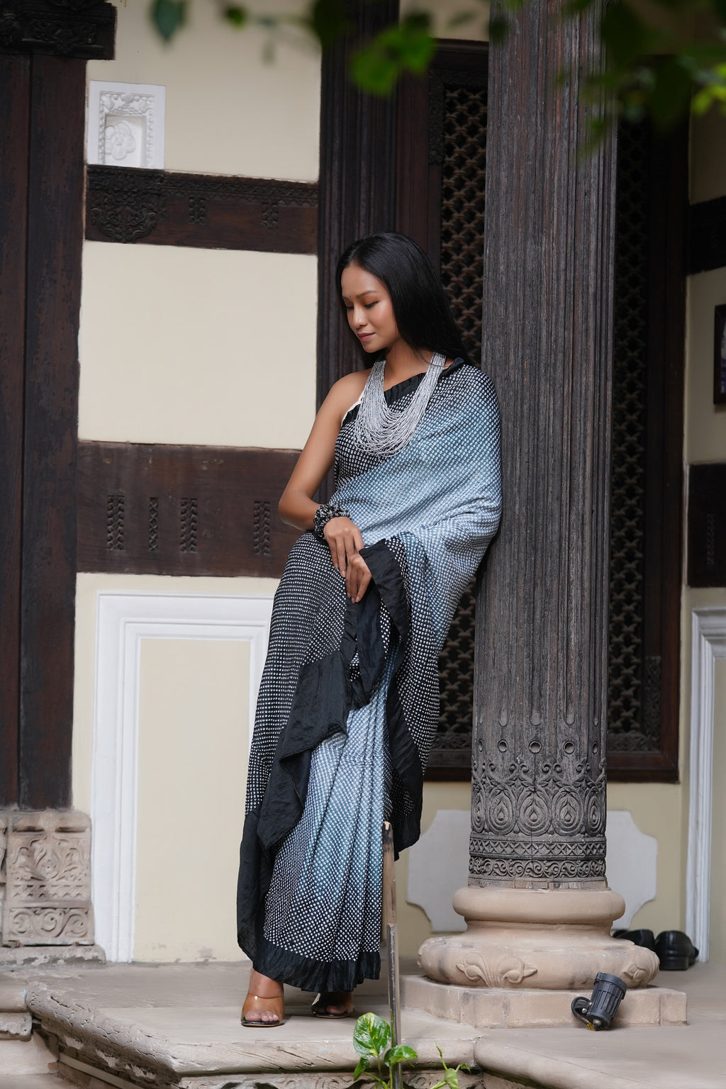 BLACK-GREY ETERNAL DOTS BANDHANI SILK SAREE