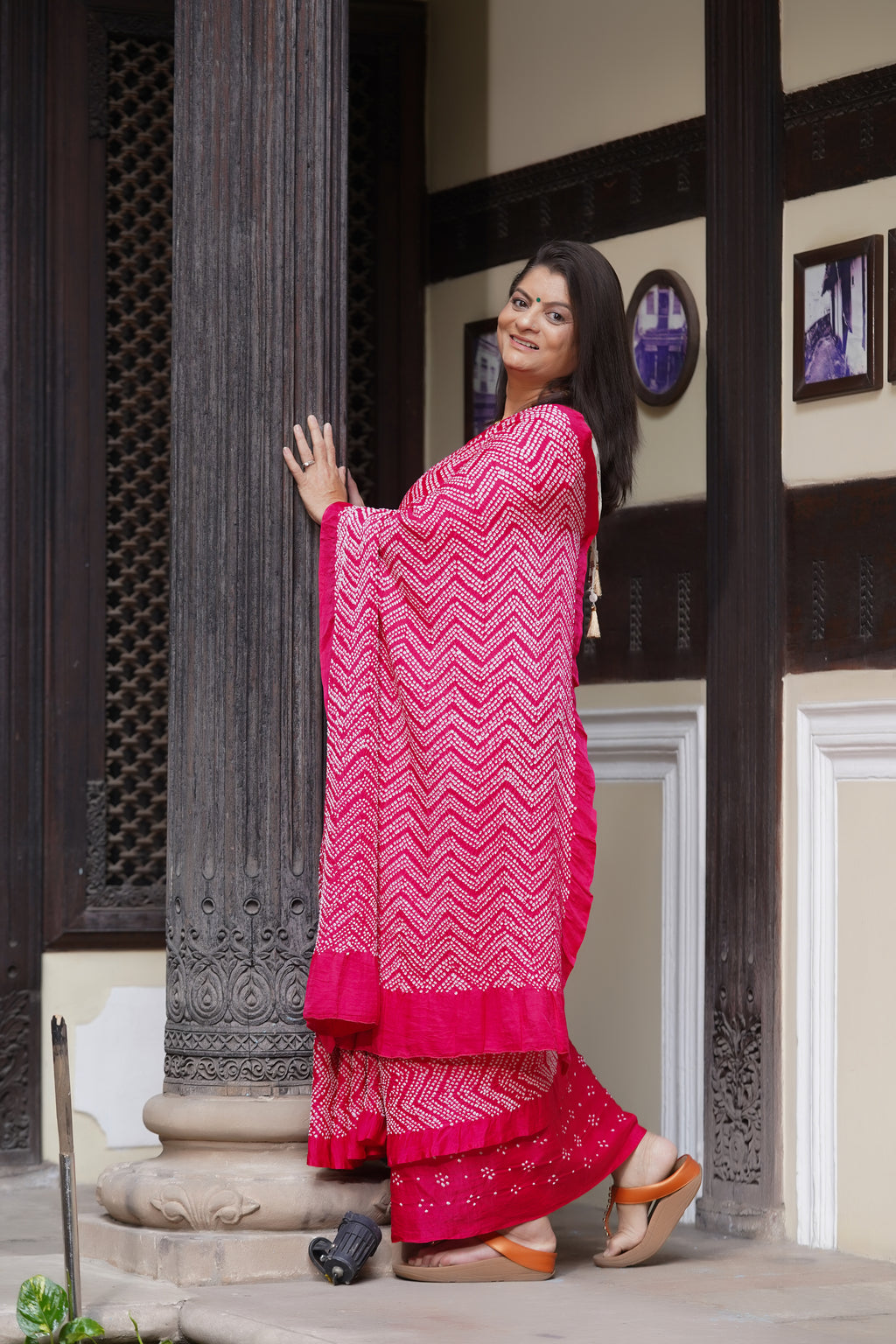PINK O3 CHEVRON BANDHANI SILK SAREE