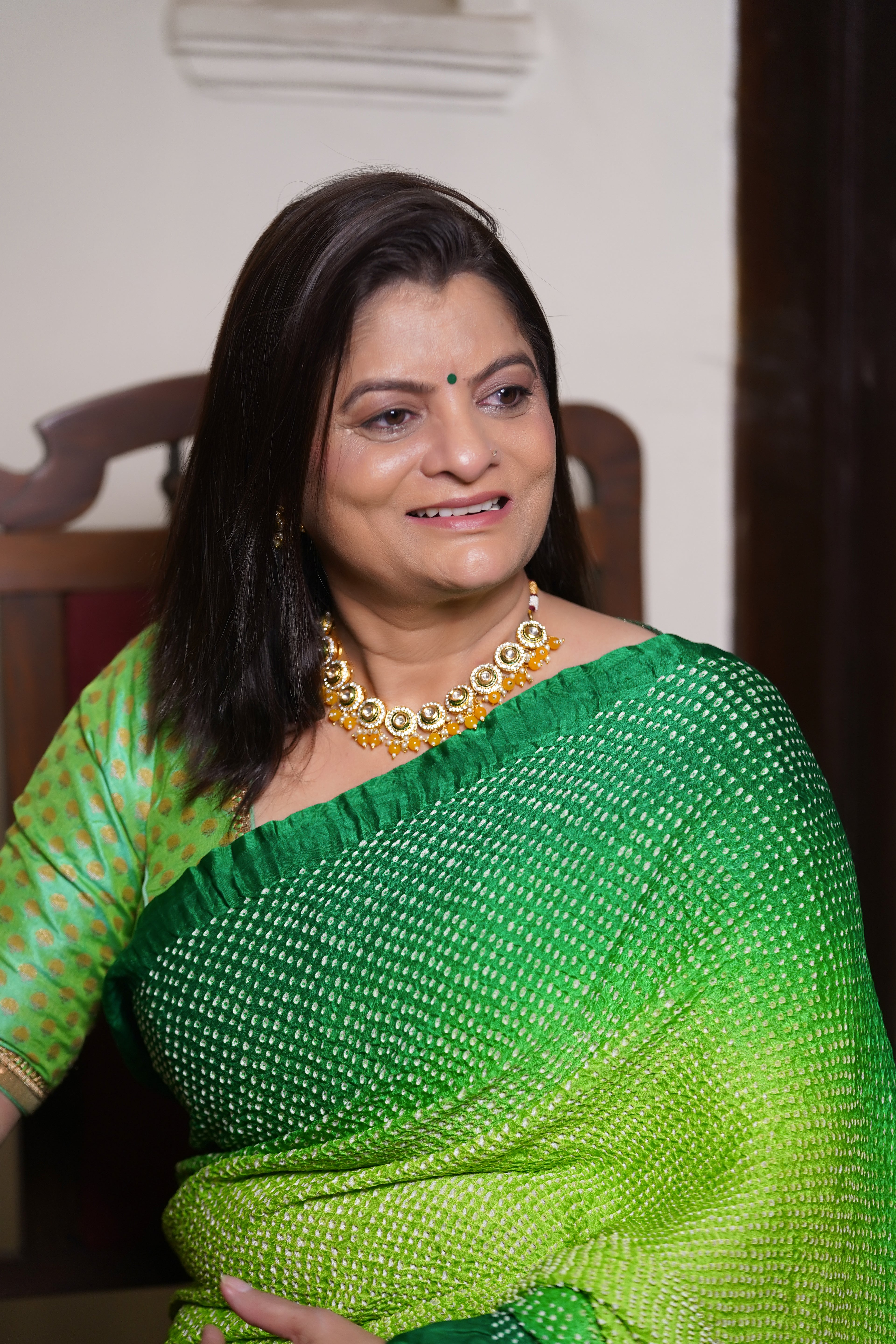 EMERALD GREEN ETERNAL DOTS BANDHANI SILK SAREE