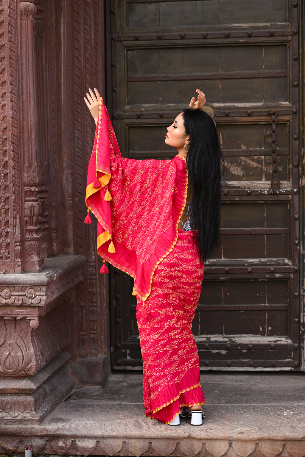 PINK GEOMETRIC TRIANGULAR BANDHANI SILK SAREE WITH EMBROIDERY AND MUKAISH WORK