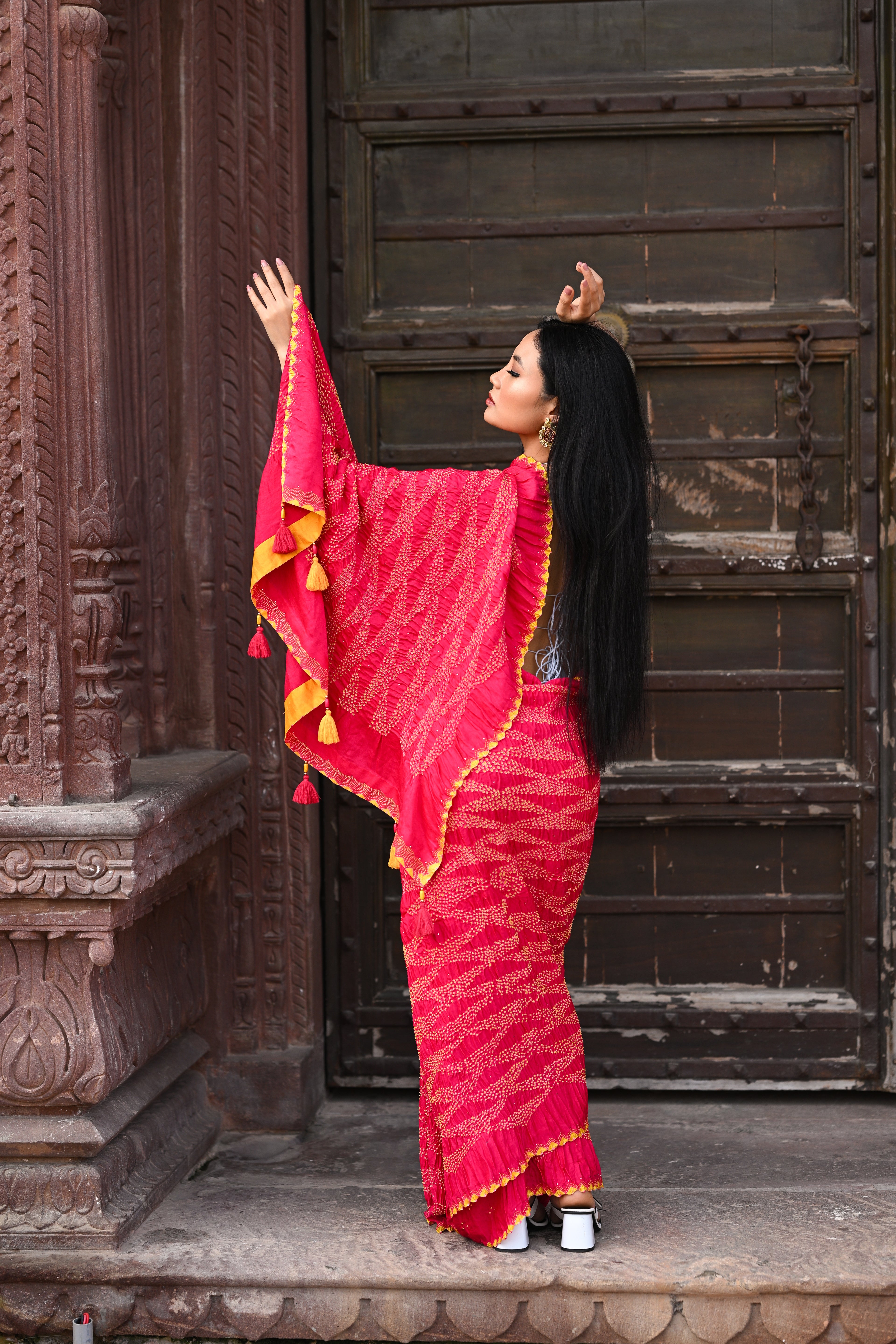 PINK GEOMETRIC TRIANGULAR BANDHANI SILK SAREE WITH EMBROIDERY AND MUKAISH WORK