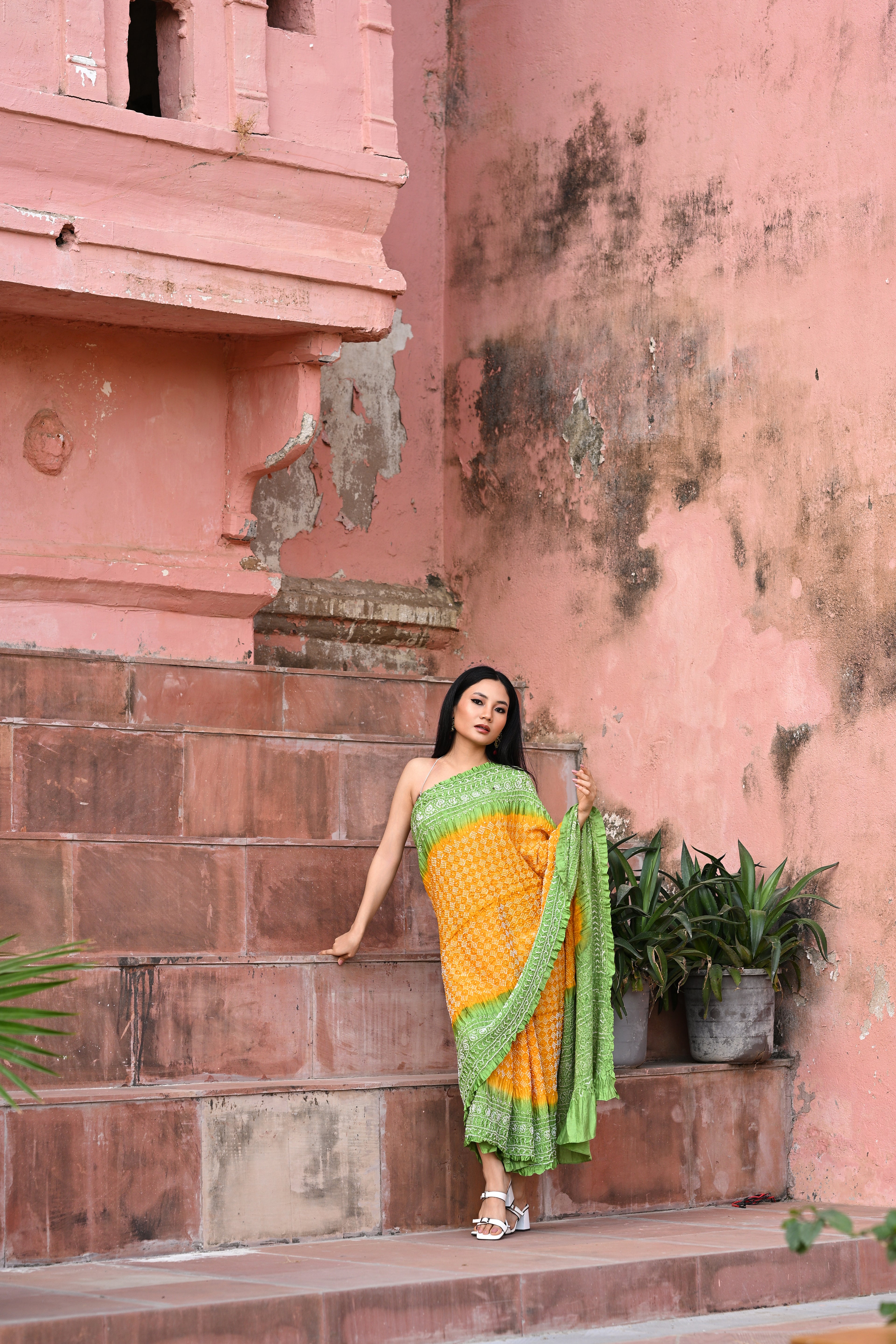 YELLOW-GREEN CLASSIC TRADITIONAL BANDHANI SILK SAREE