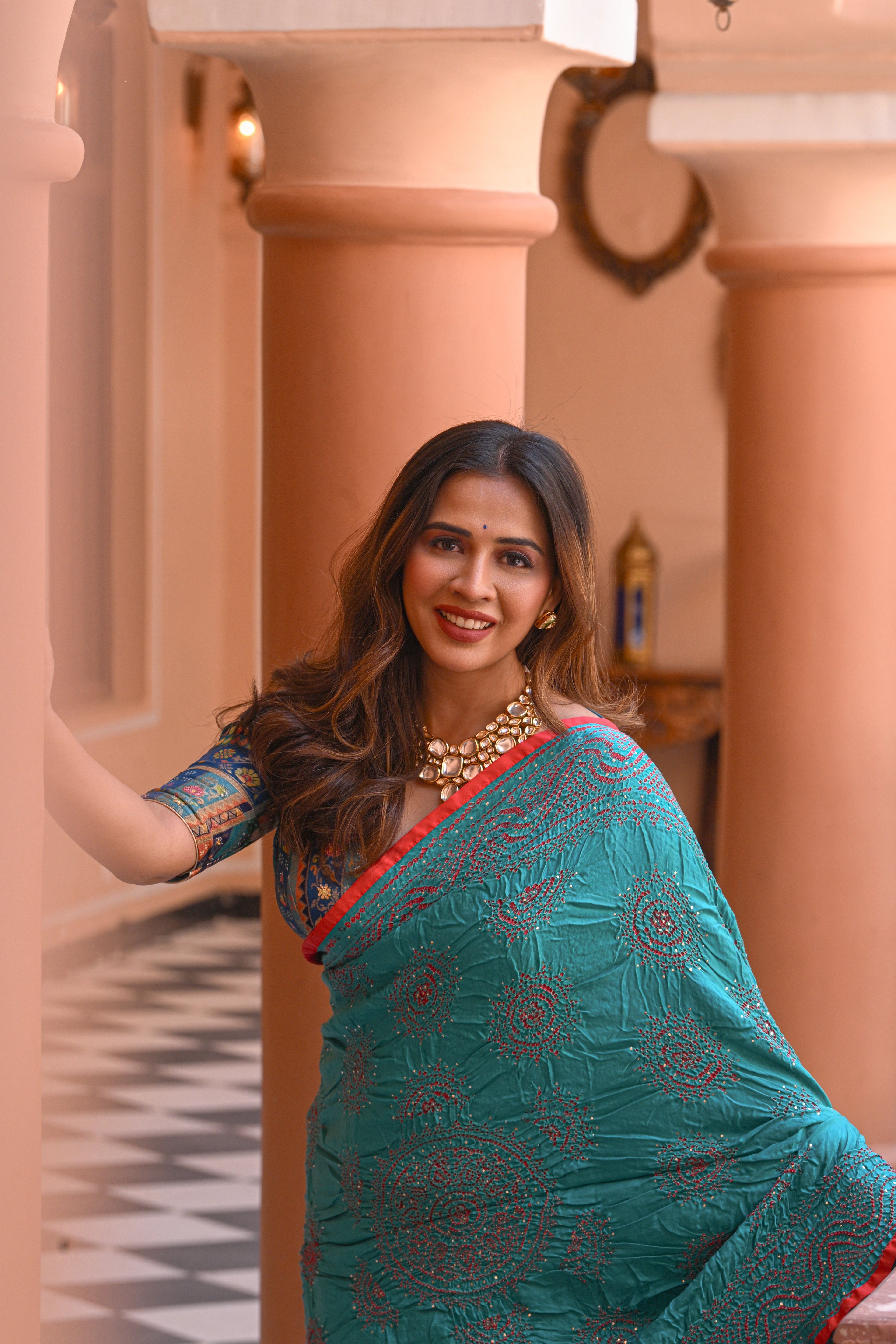 GREEN CLASSIC TRADITIONAL LADDOO BANDHANI SILK SAREE WITH SILK BORDER AND MUKAISH WORK
