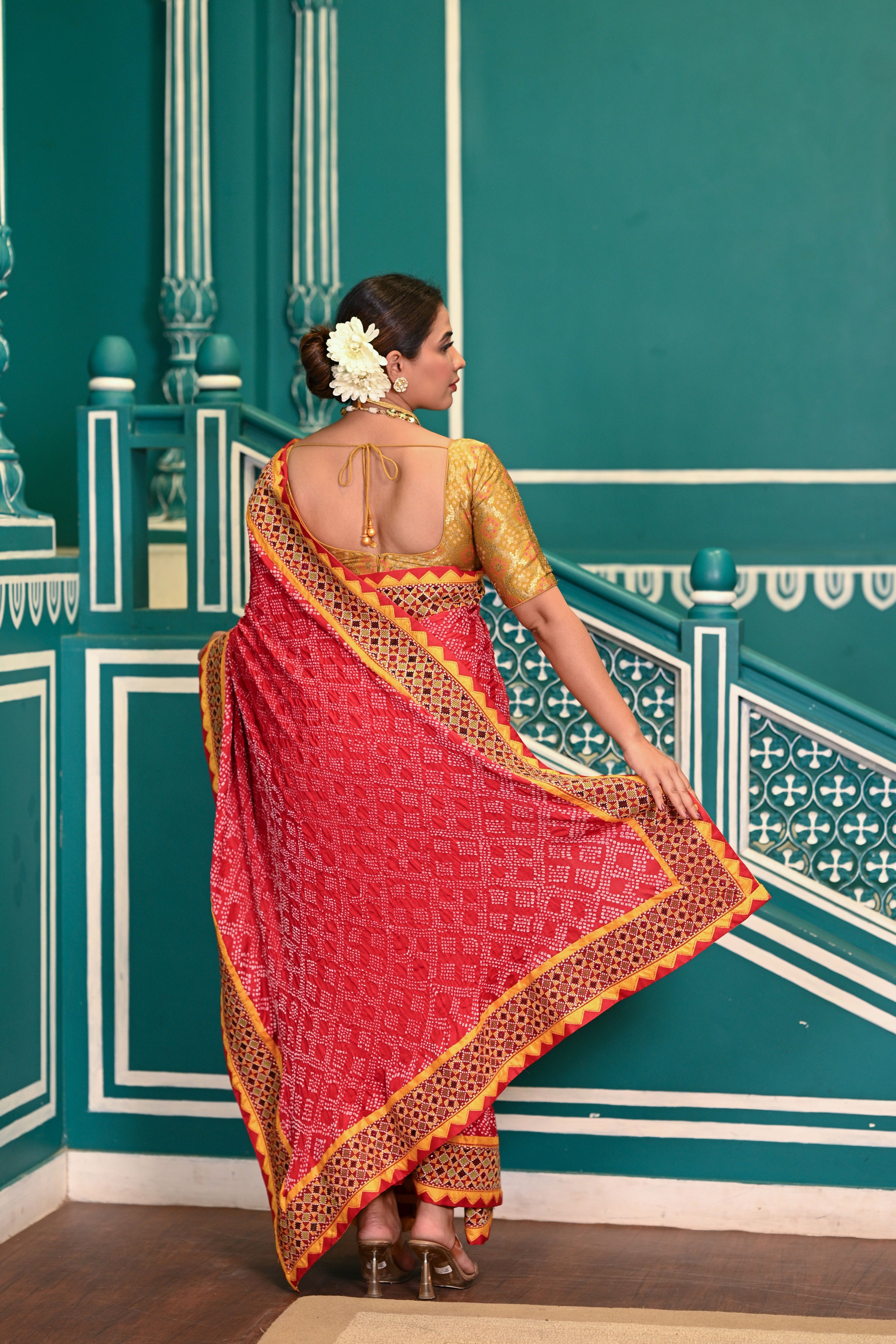 RED GEOMETRIC NEW DIAMOND BANDHANI SILK SAREE WITH KUTCHY BORDER