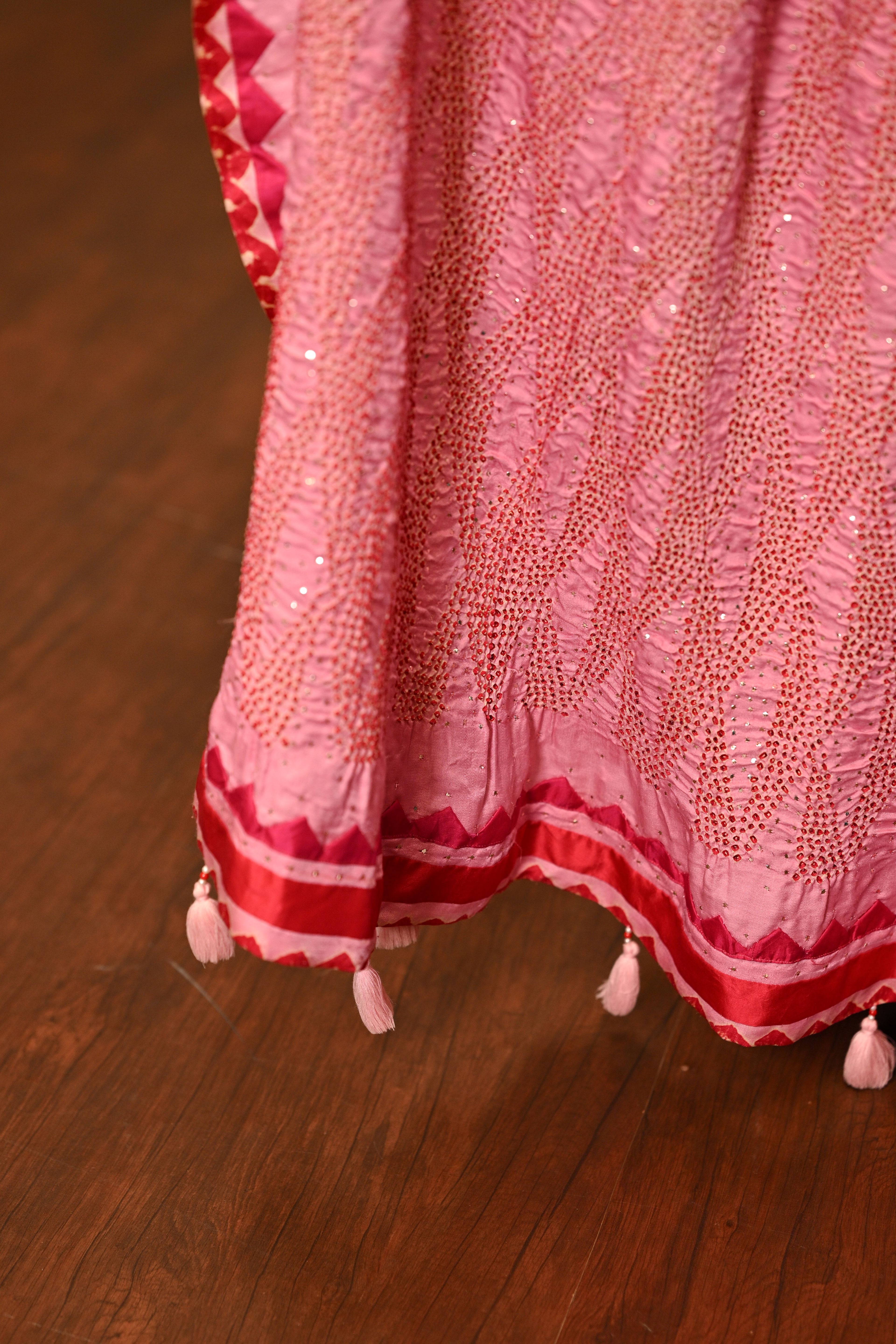 PINK TRIANGULAR GEOMETRIC BANDHANI SILK SAREE WITH APPLIQUE AND MUKAISH WORK