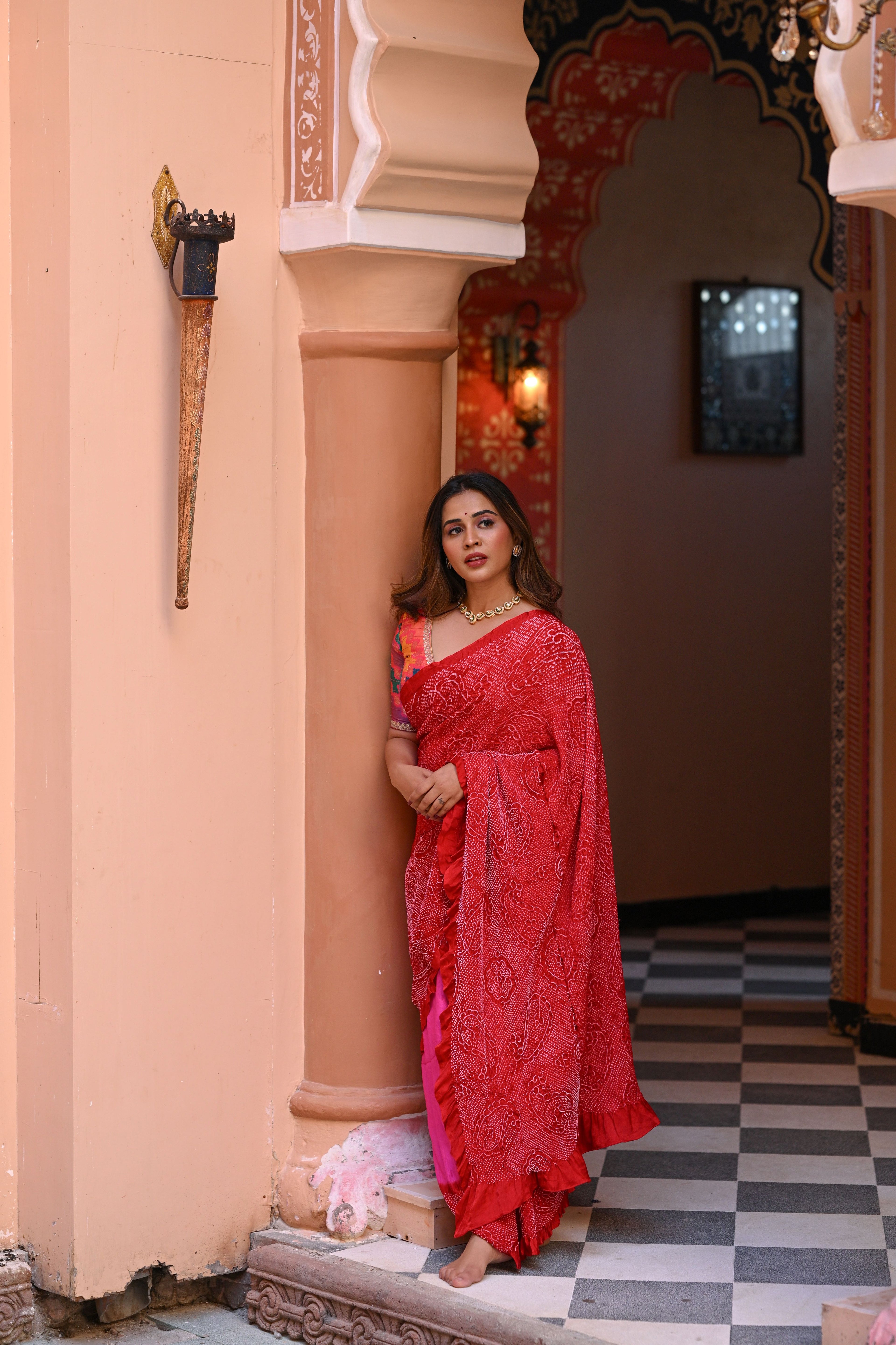PINK-RED YIN-YANG HALF FULL HALF EMPTY PAISLEY BANDHANI SILK SAREE
