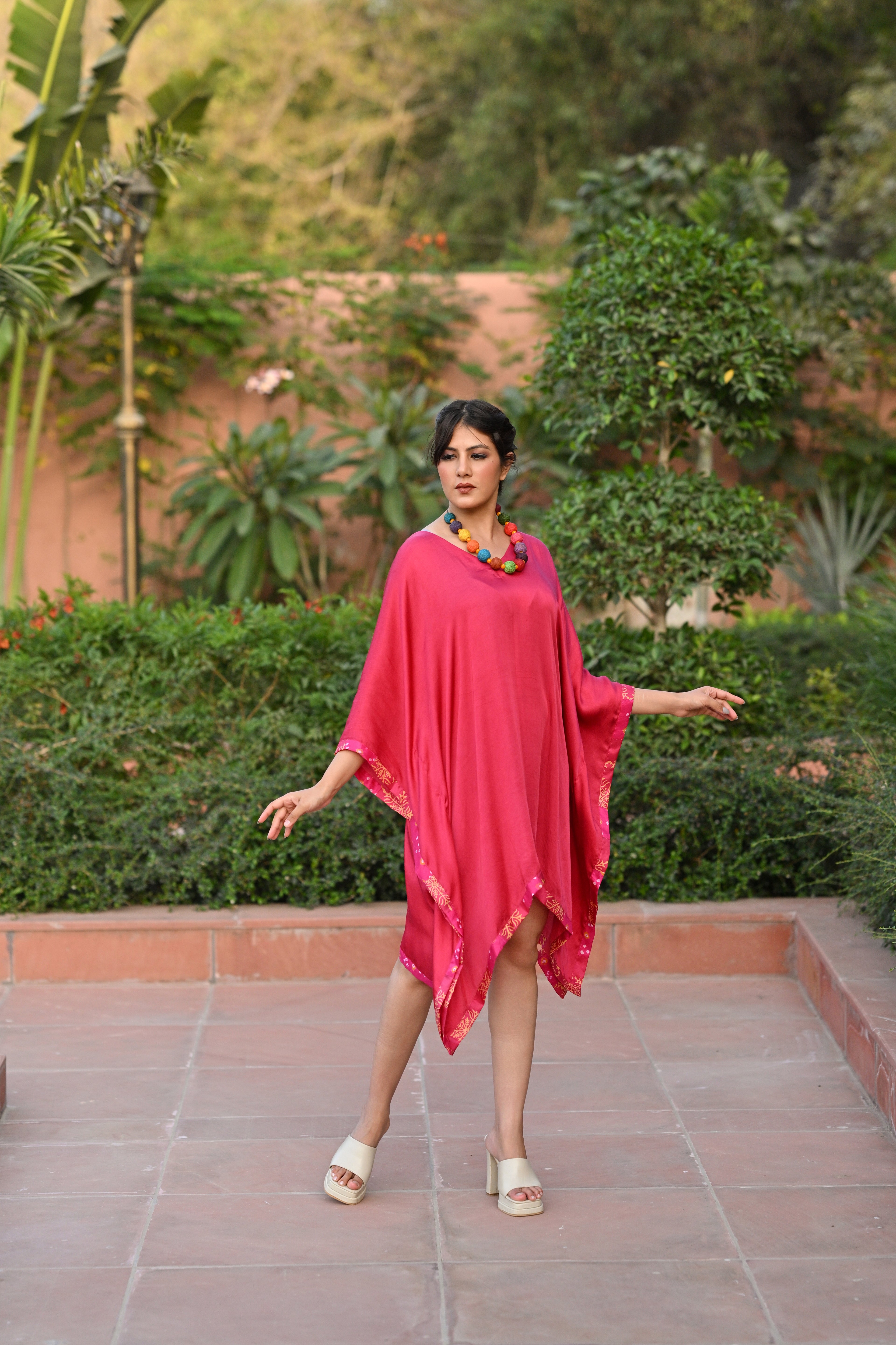 PINK MODAL SILK KAFTAN WITH SILK BORDER