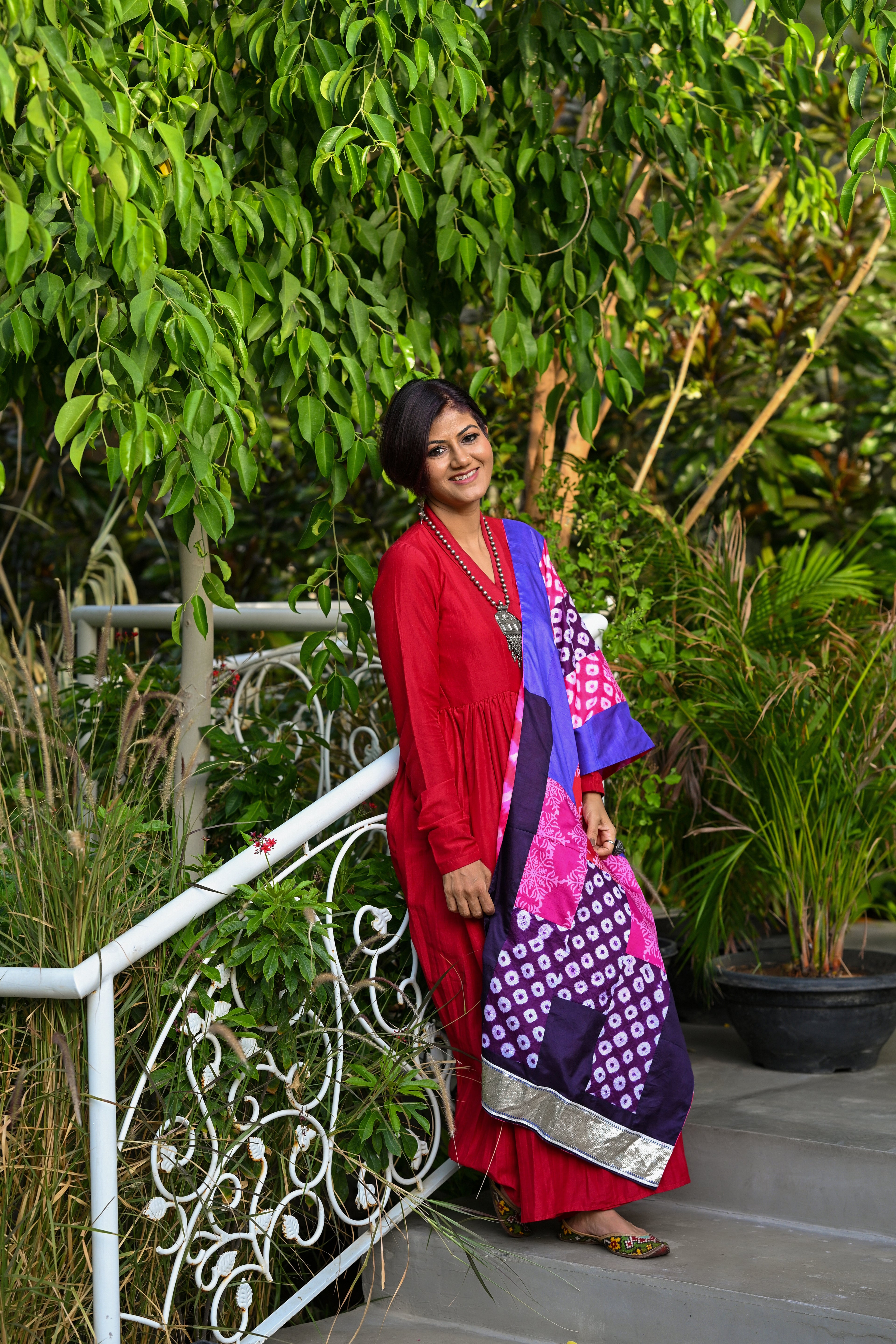PINK-PURPLE BAARADOZI PATCHWORK REVERSIBLE SILK STOLE WITH LAMPI BORDER
