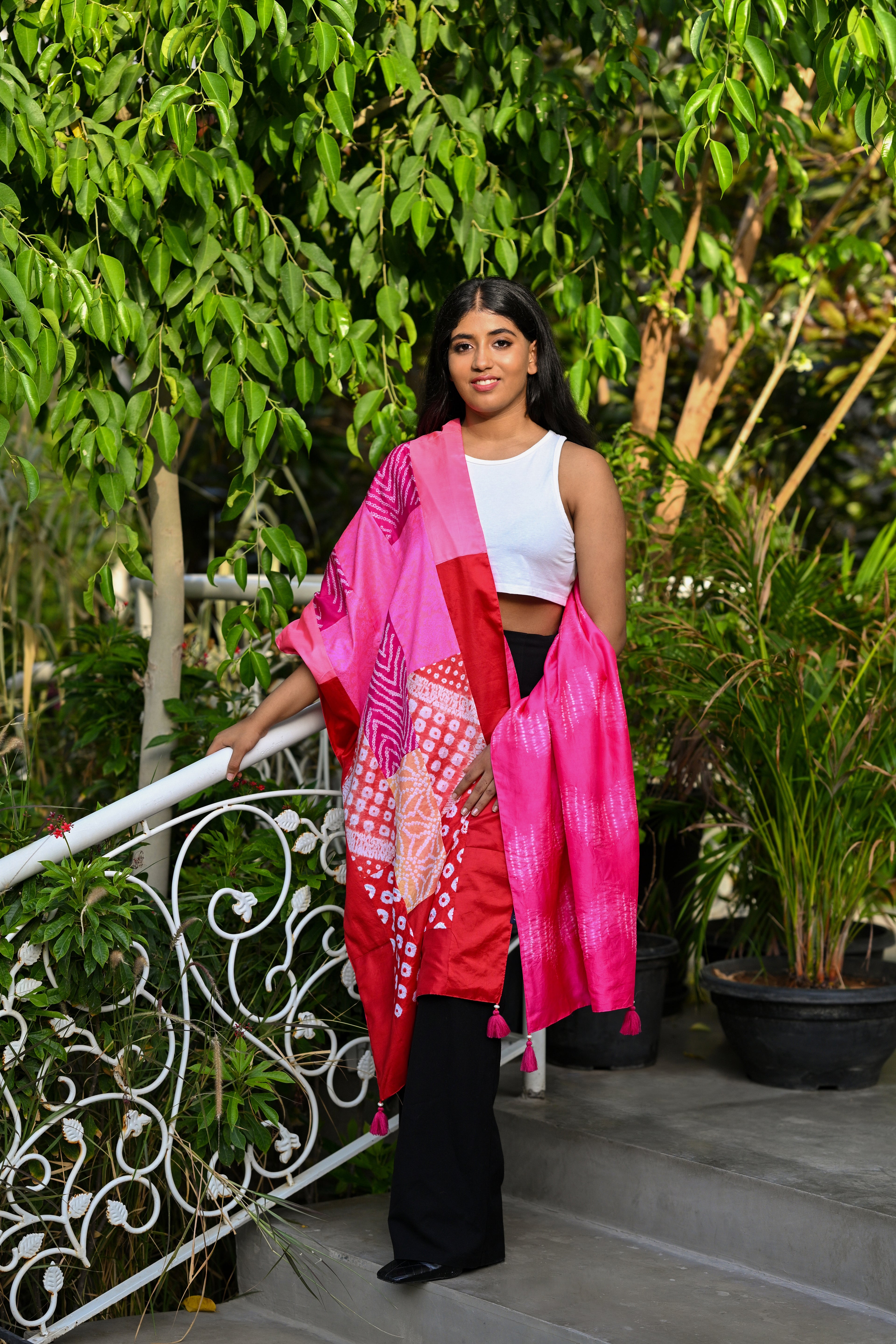 PINK BAARADOZI PATCHWORK REVERSIBLE SILK STOLE WITH TASSELS