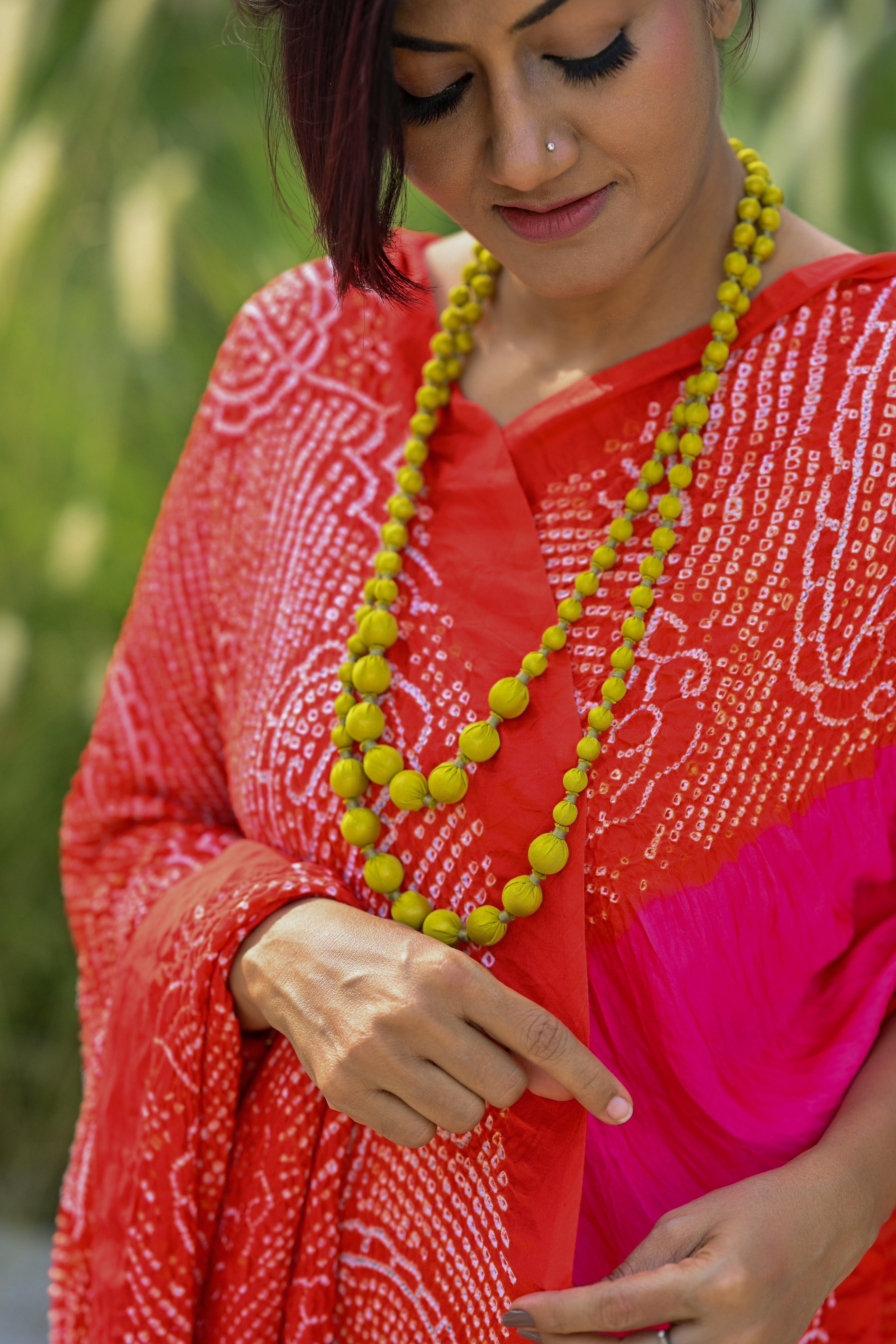 PINK-ORANGE YIN-YANG HALF FULL HALF EMPTY PAISLEY BANDHANI SILK SAREE