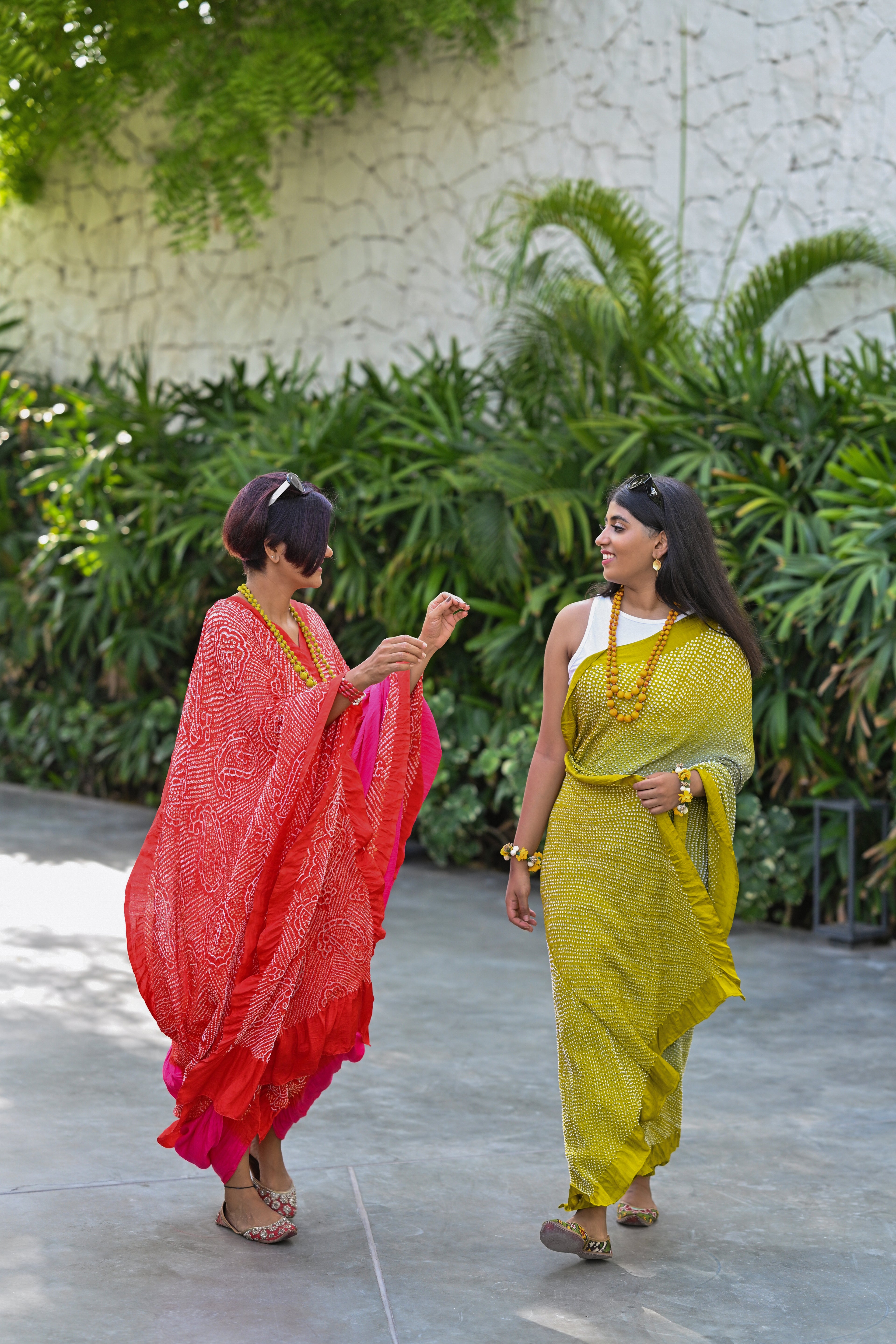 PINK-ORANGE YIN-YANG HALF FULL HALF EMPTY PAISLEY BANDHANI SILK SAREE