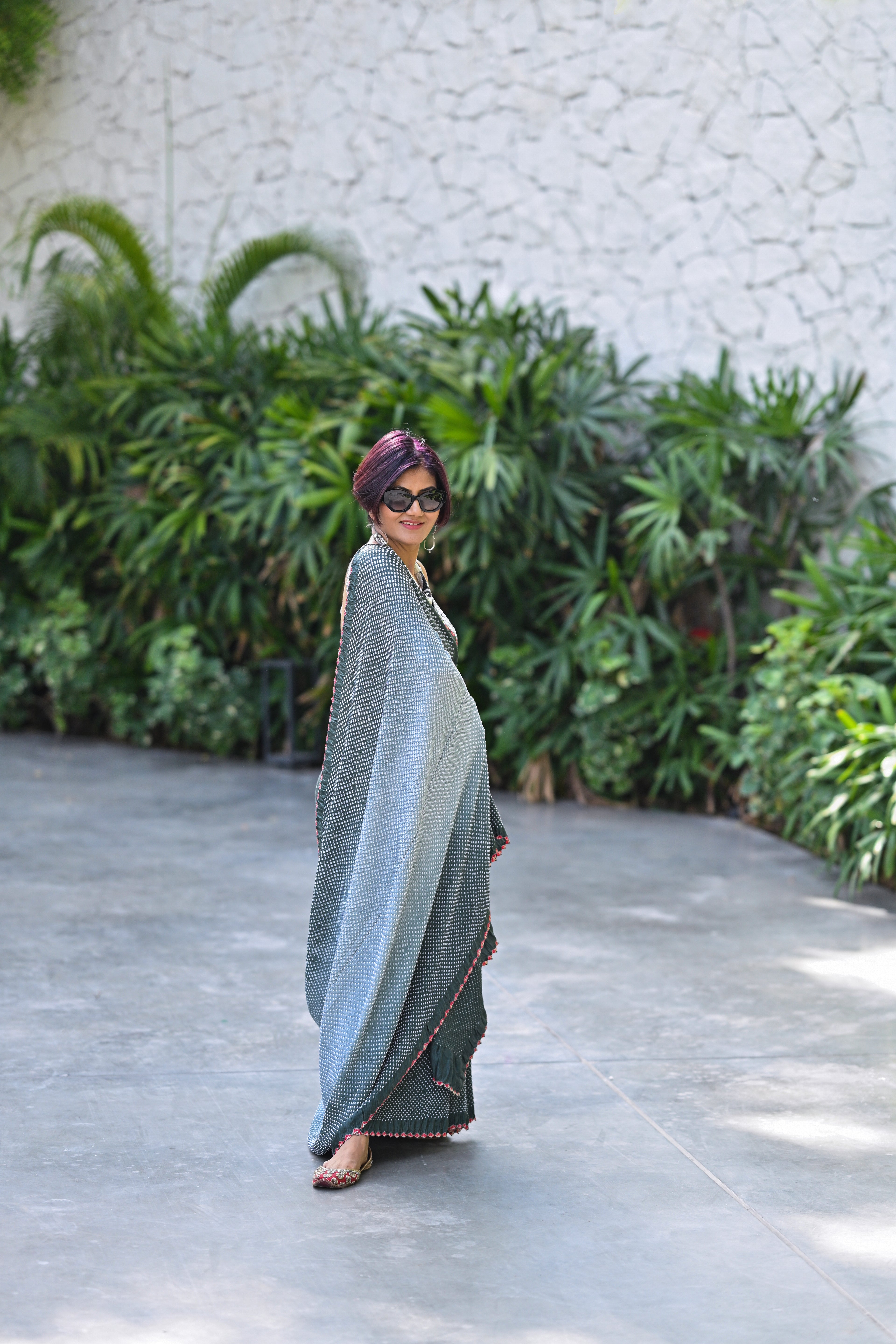 GREY ETERNAL DOTS BANDHANI SILK SAREE