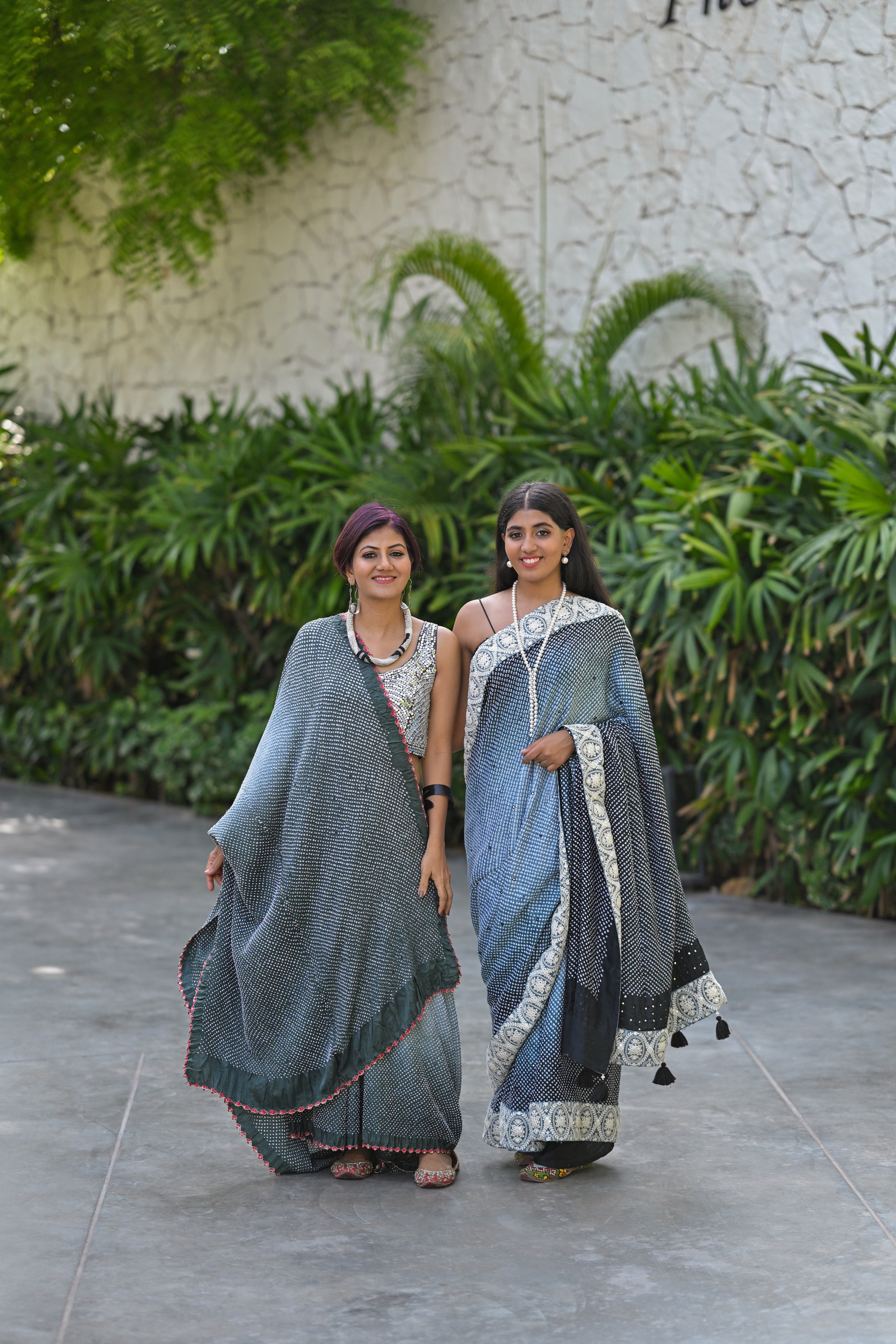 GREY-BLACK ETERNAL DOTS BANDHANI SILK SAREE WITH MIRROR WORK AND LACE BORDER