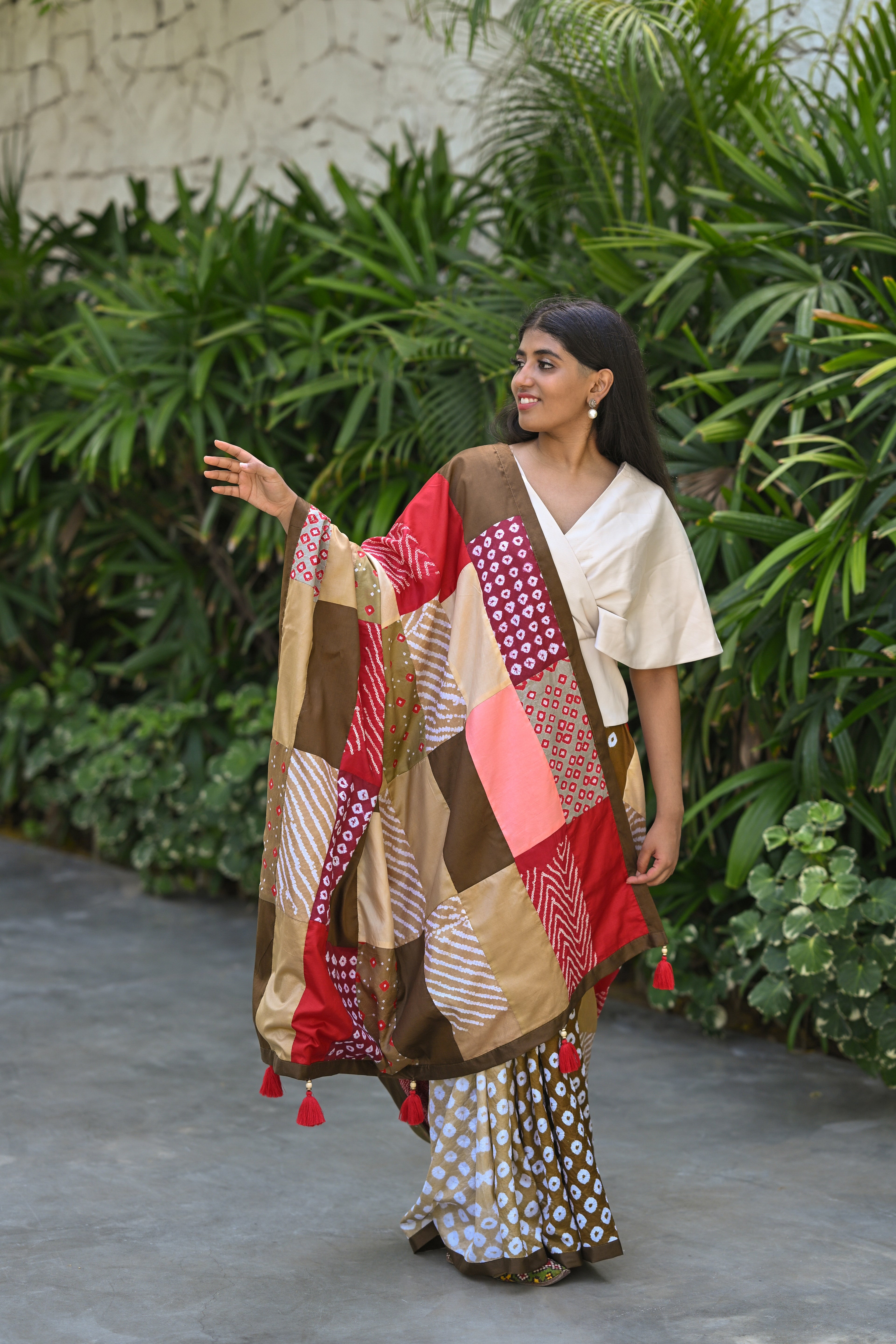 BROWN BAARADOZI PATCHWORK REVERSIBLE SILK SAREE
