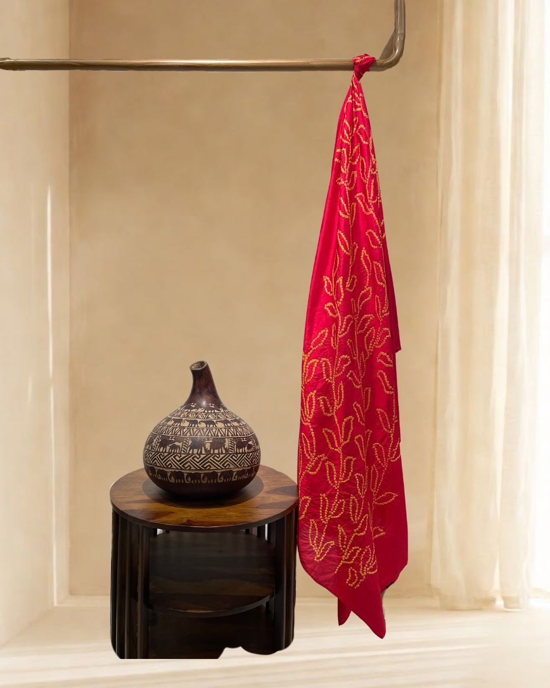 RED CENTRE PANEL LEAF BANDHANI SILK FABRIC