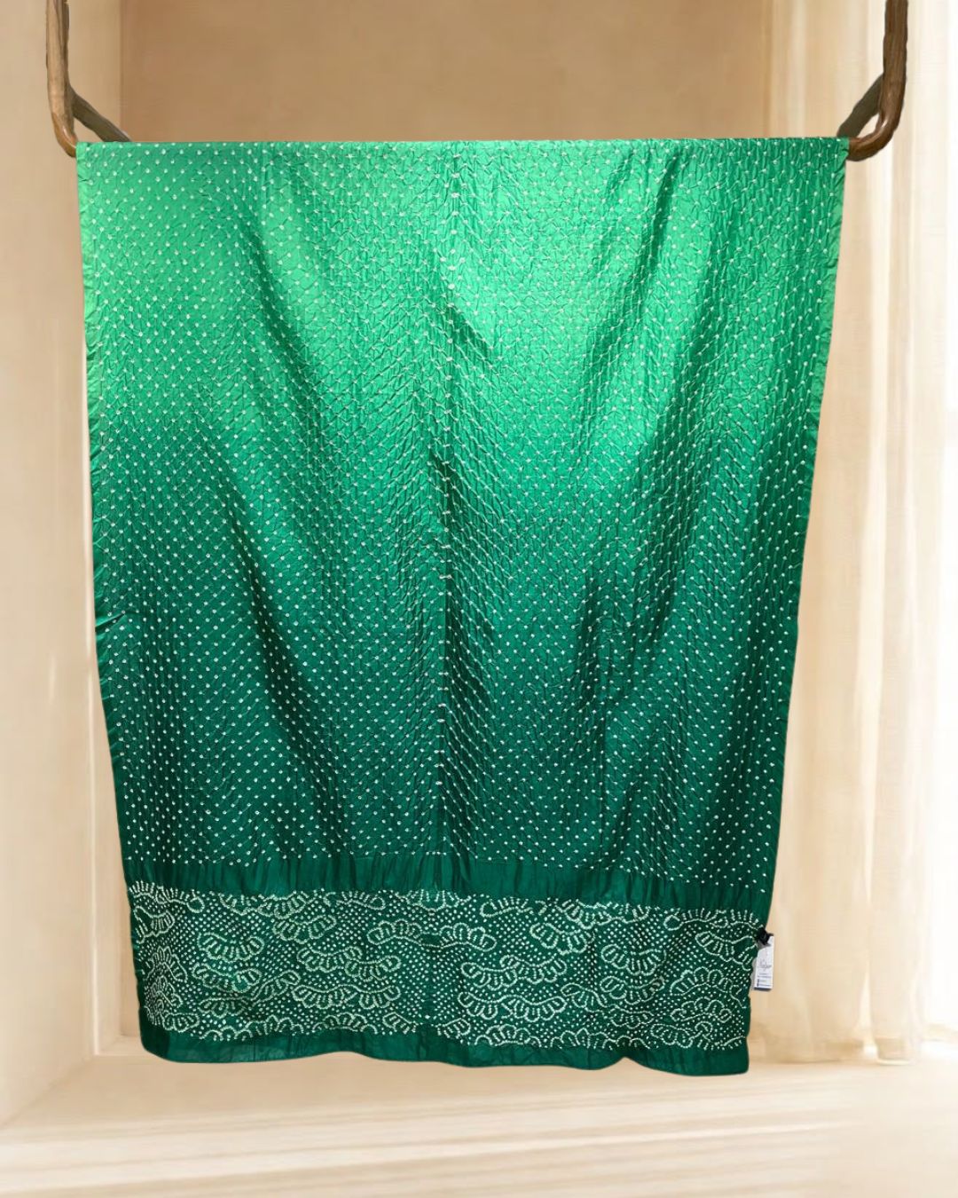 GREEN BORDER ALL OVER DOT BANDHANI SILK FABRIC