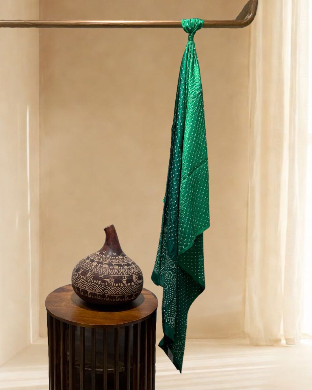 GREEN BORDER ALL OVER DOT BANDHANI SILK FABRIC