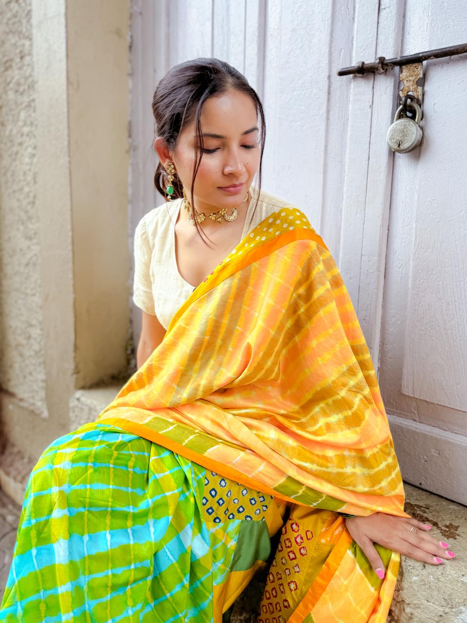YELLOW-GREEN BAARADOZI SILK PATCHWORK REVERSIBLE SAREE