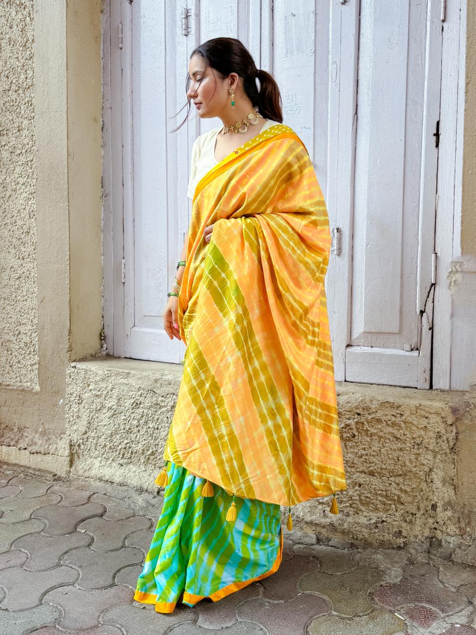 YELLOW-GREEN BAARADOZI SILK PATCHWORK REVERSIBLE SAREE